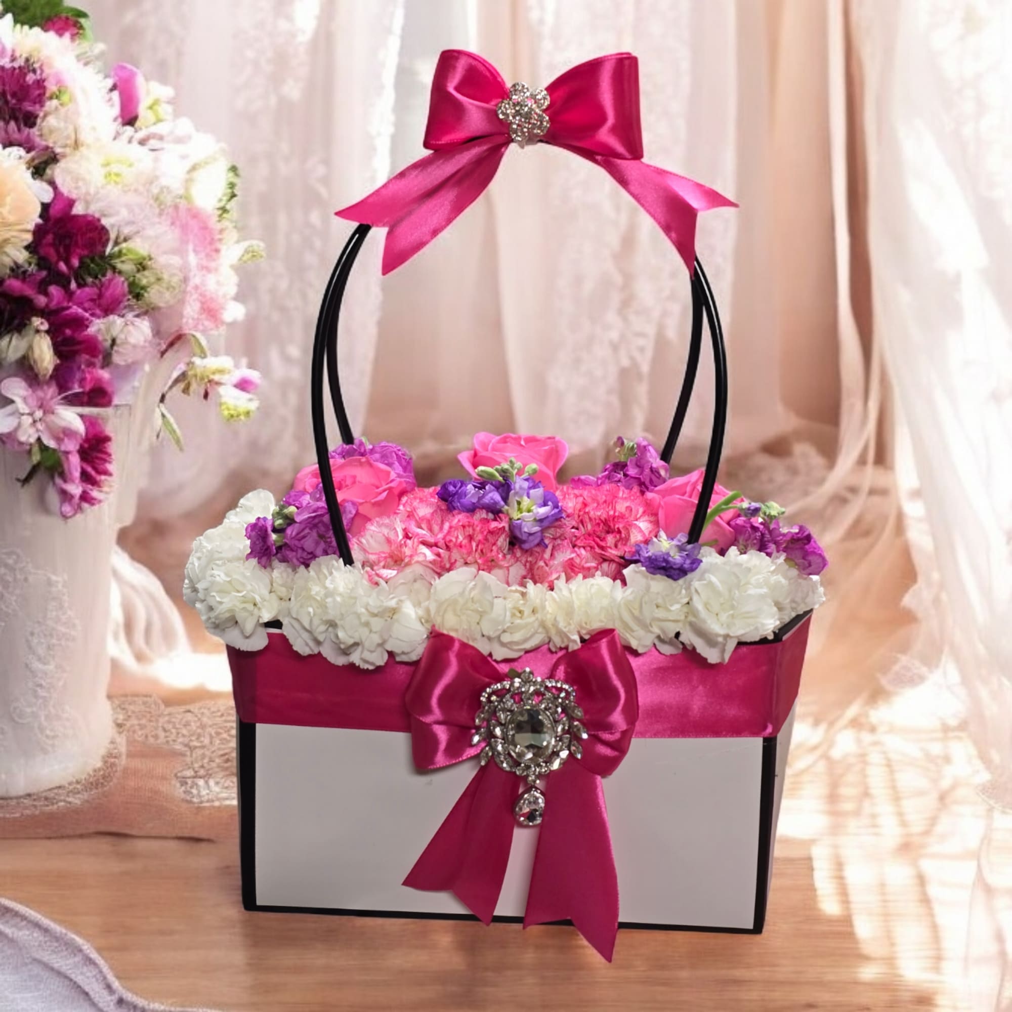 This Beautiful pink and white handbag includes pink roses, and pink and