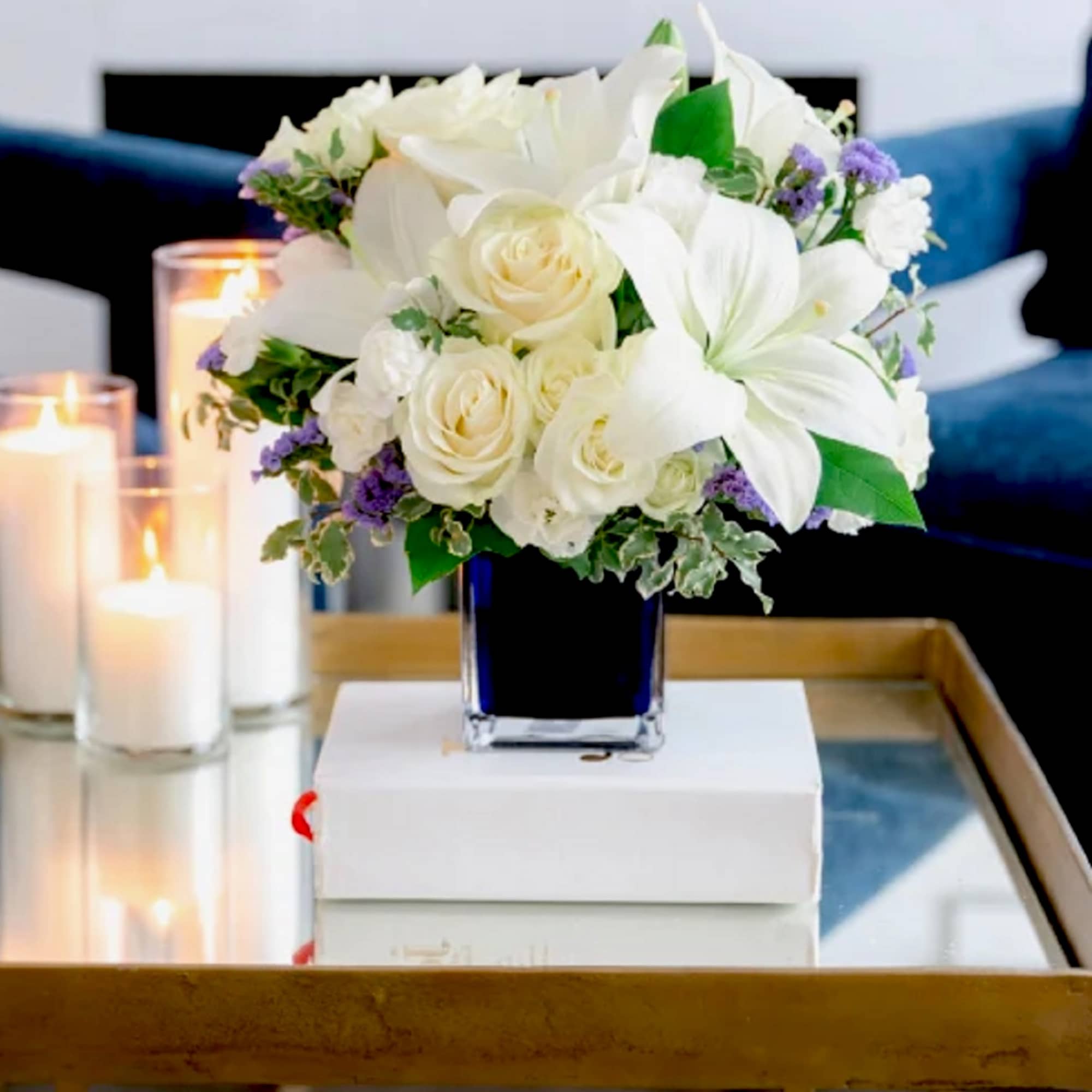 Like gazing into a clear blue sky, this serene arrangement soothes the