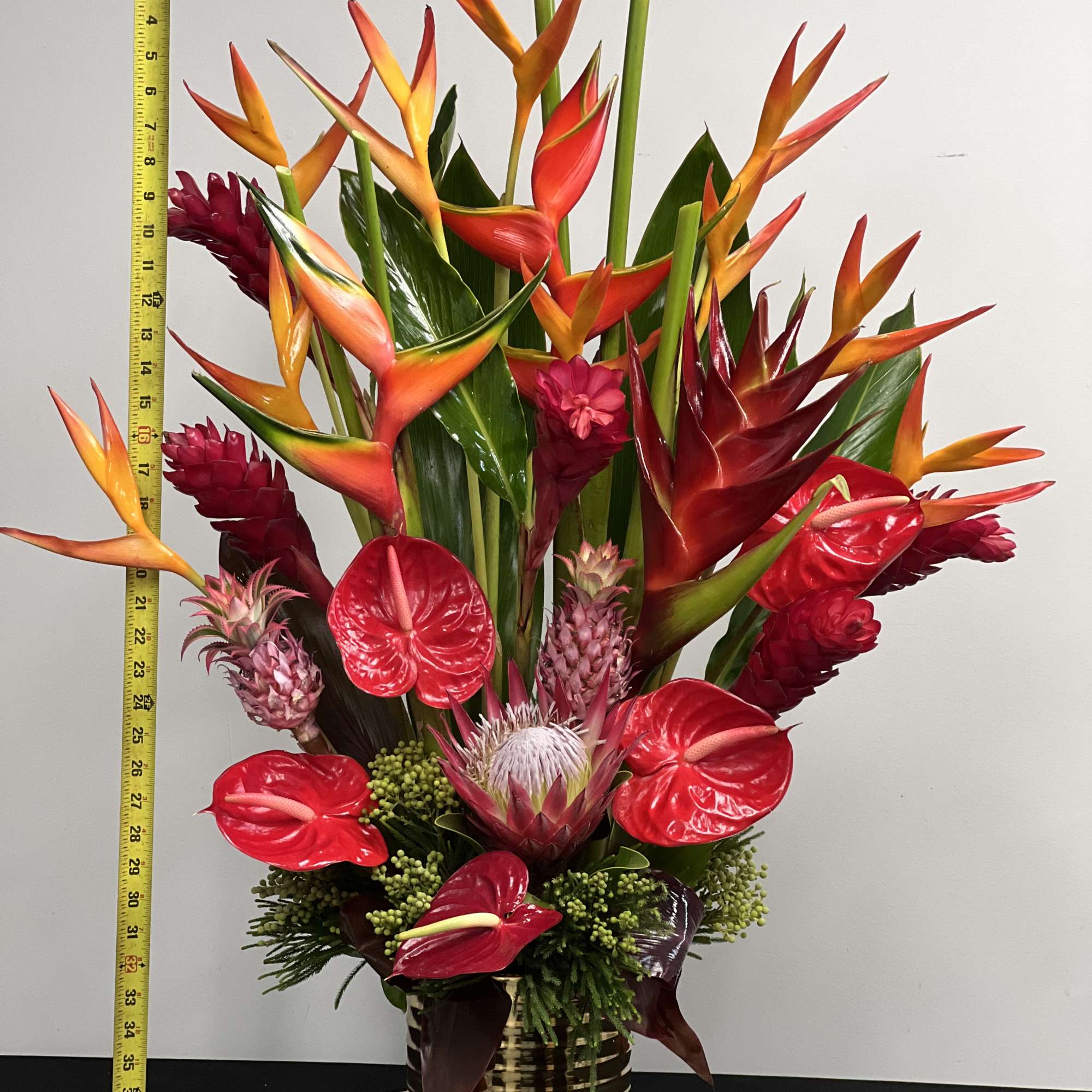 A tropical mix of flowers. Send good feng shui someone&#039;s way with