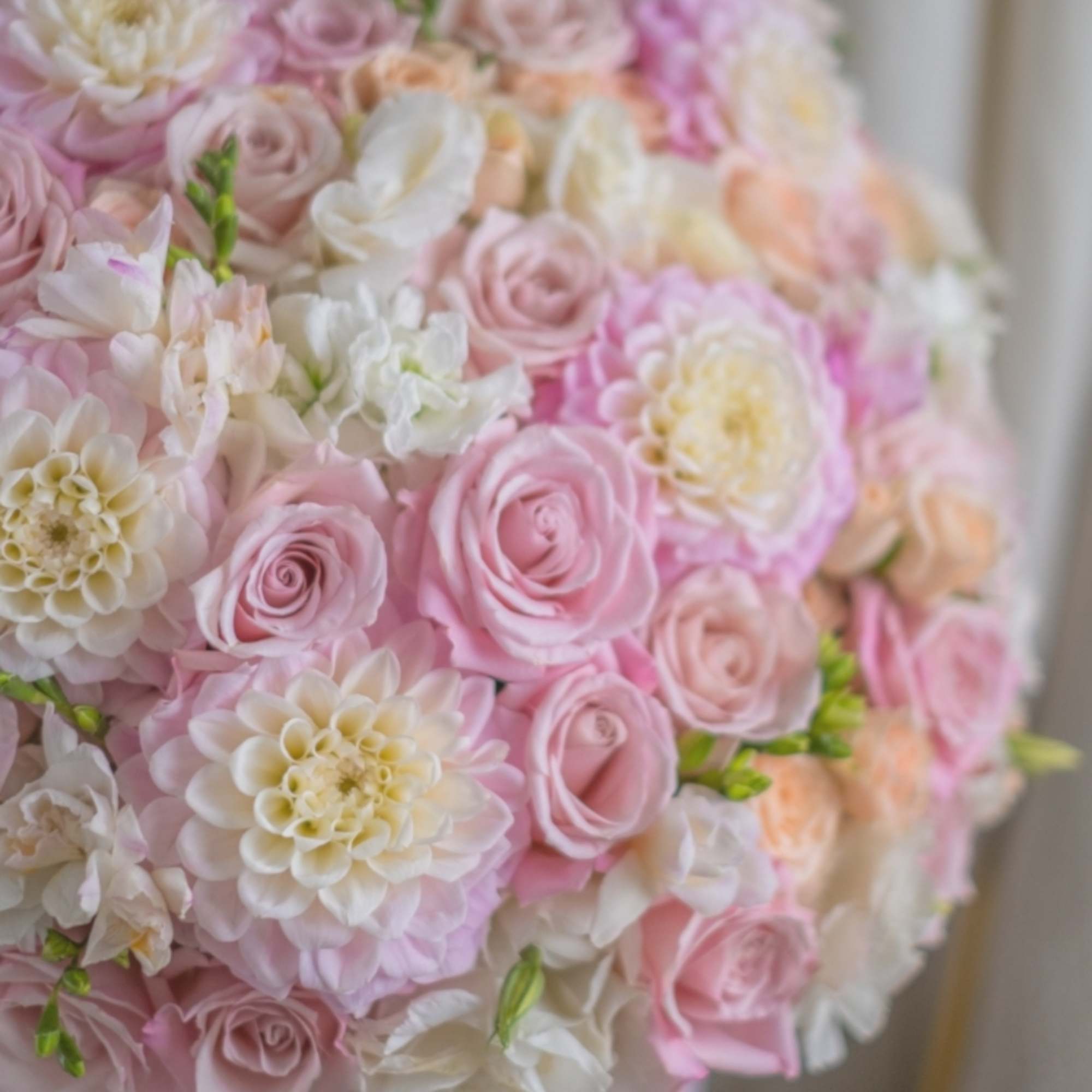 This arrangement in pastel pink shades is gentle, feminine, charming. Pink shades
