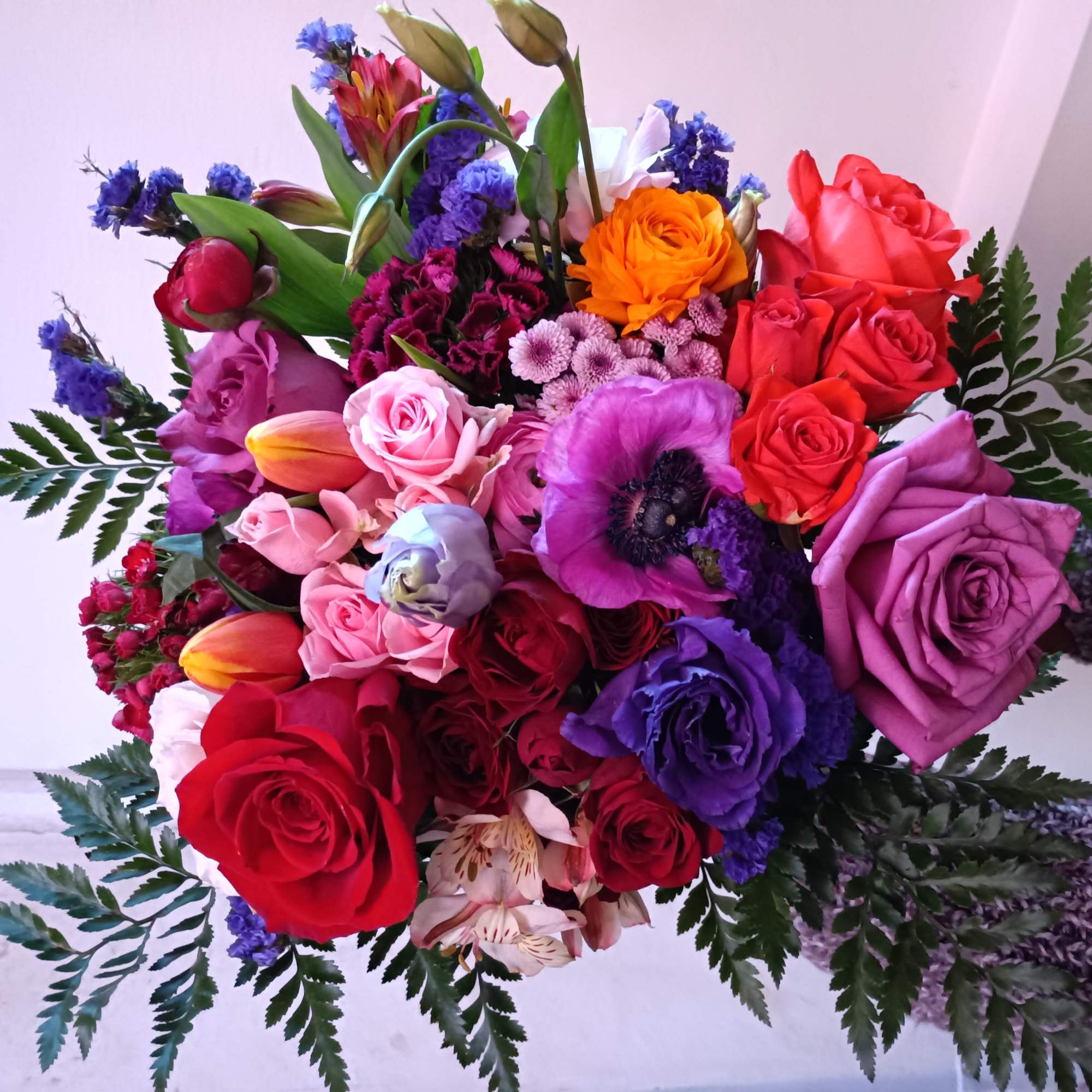 Juvel toes roses, alstroemeria, ranunculus, spay roes and other fillers vintage bridal