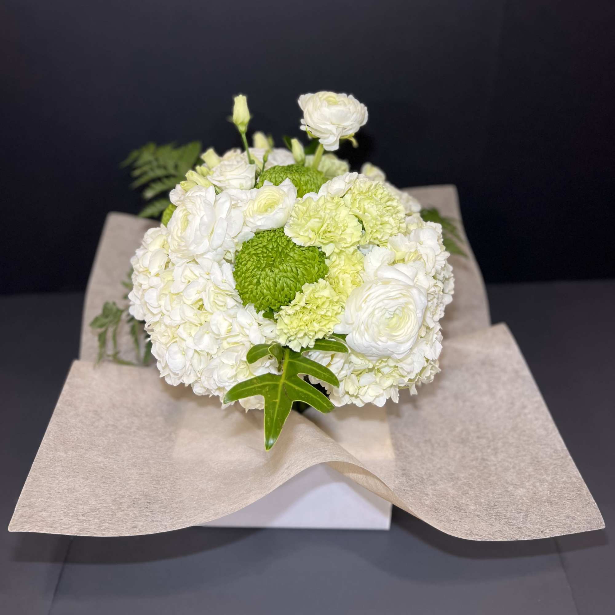 A fancy Hybrid Bridal Bouquet made to fit for a daily bouquet