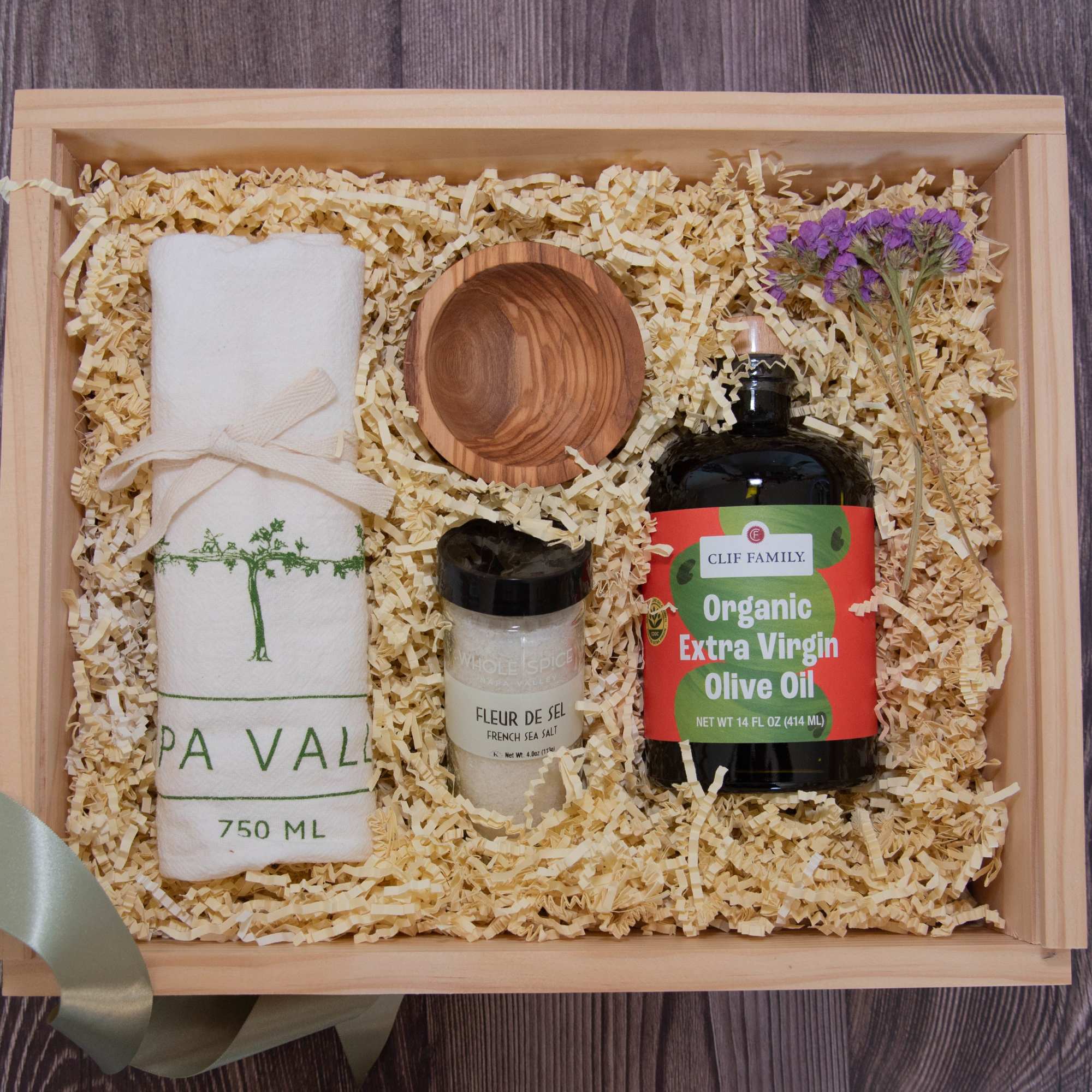 This gift includes these local Napa Valley items:

Clif Family Organic Extra Virgin