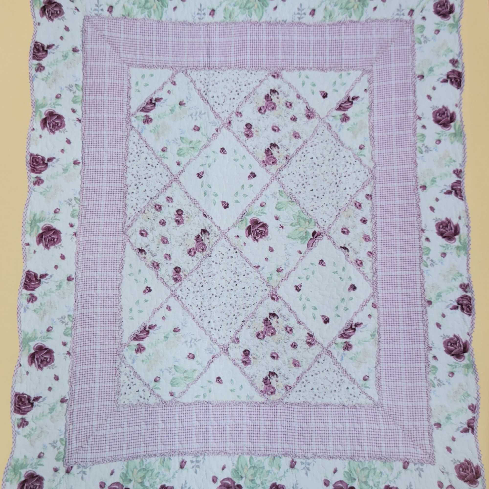 This throw takes you to times of comfort, family and home. It