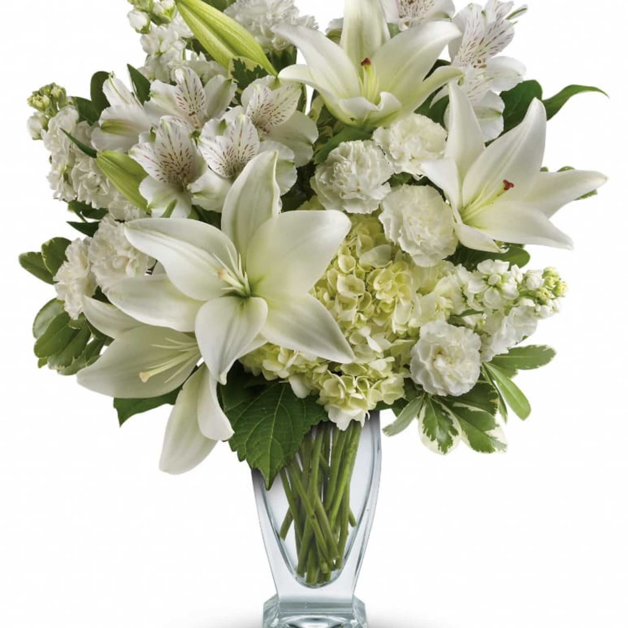 Who&#039;s the fairest of them all? This snow-white bouquet. A stunning statement