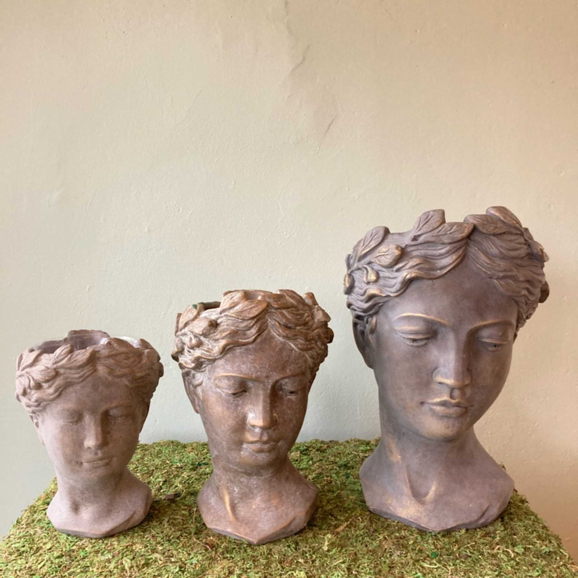 When nothing less than a bold statement will do, consider this stunning