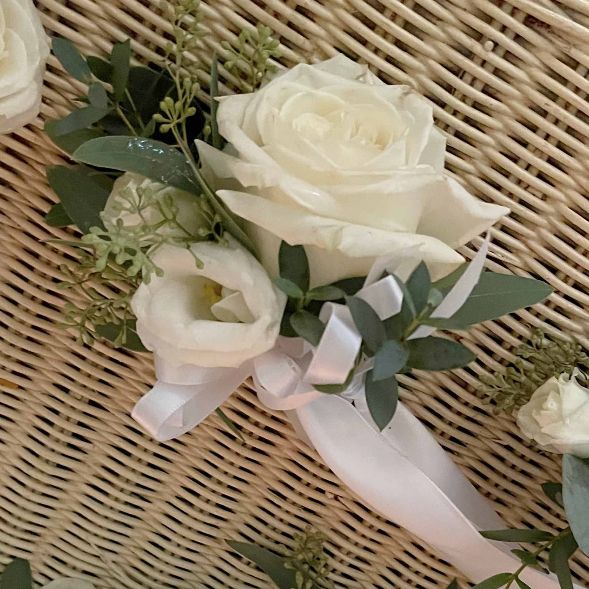 We are offering 3 wedding packages mix colours. All prices are approximate-