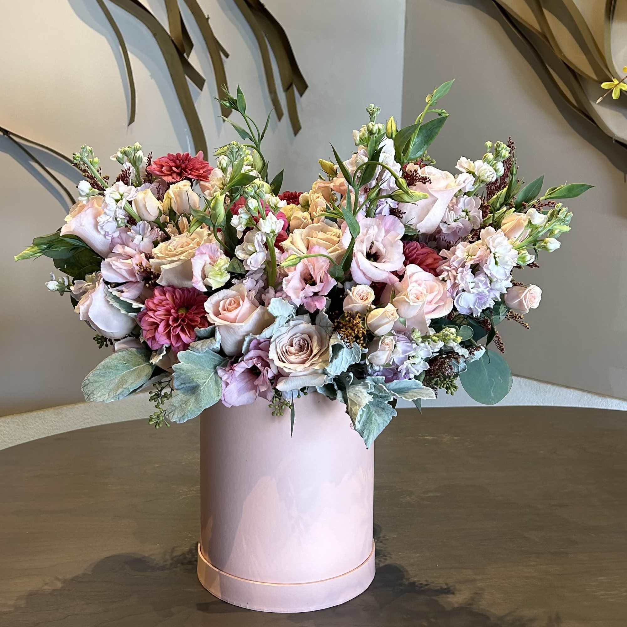 “Delicate Petals” captures the essence of romance with a tender arrangement of “Delicate Petals” captures the essence of romance with a tender arrangement of