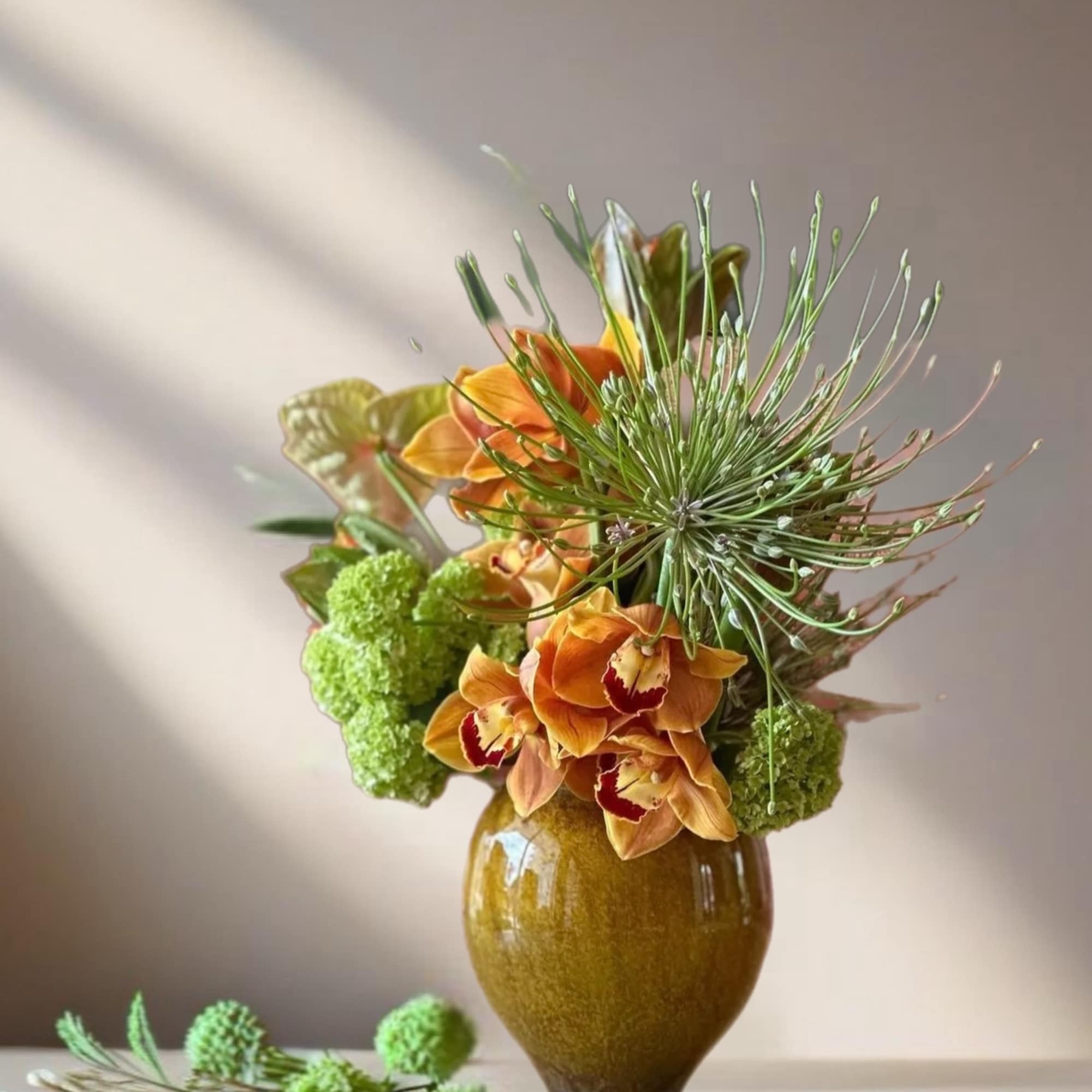 Send this floral gift as a heartfelt gesture of gratitude to someone