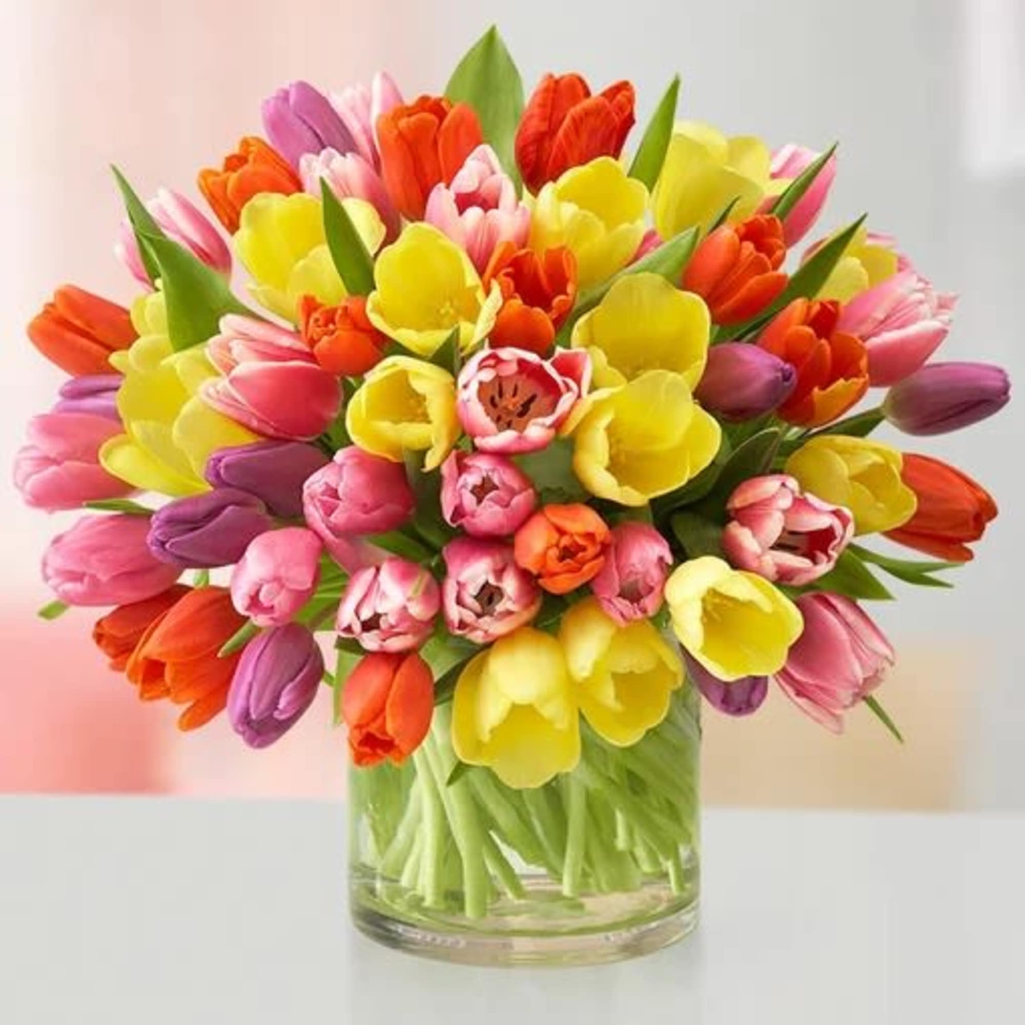 Make someone happy in a big way with our spectacular tulip bouquet.
