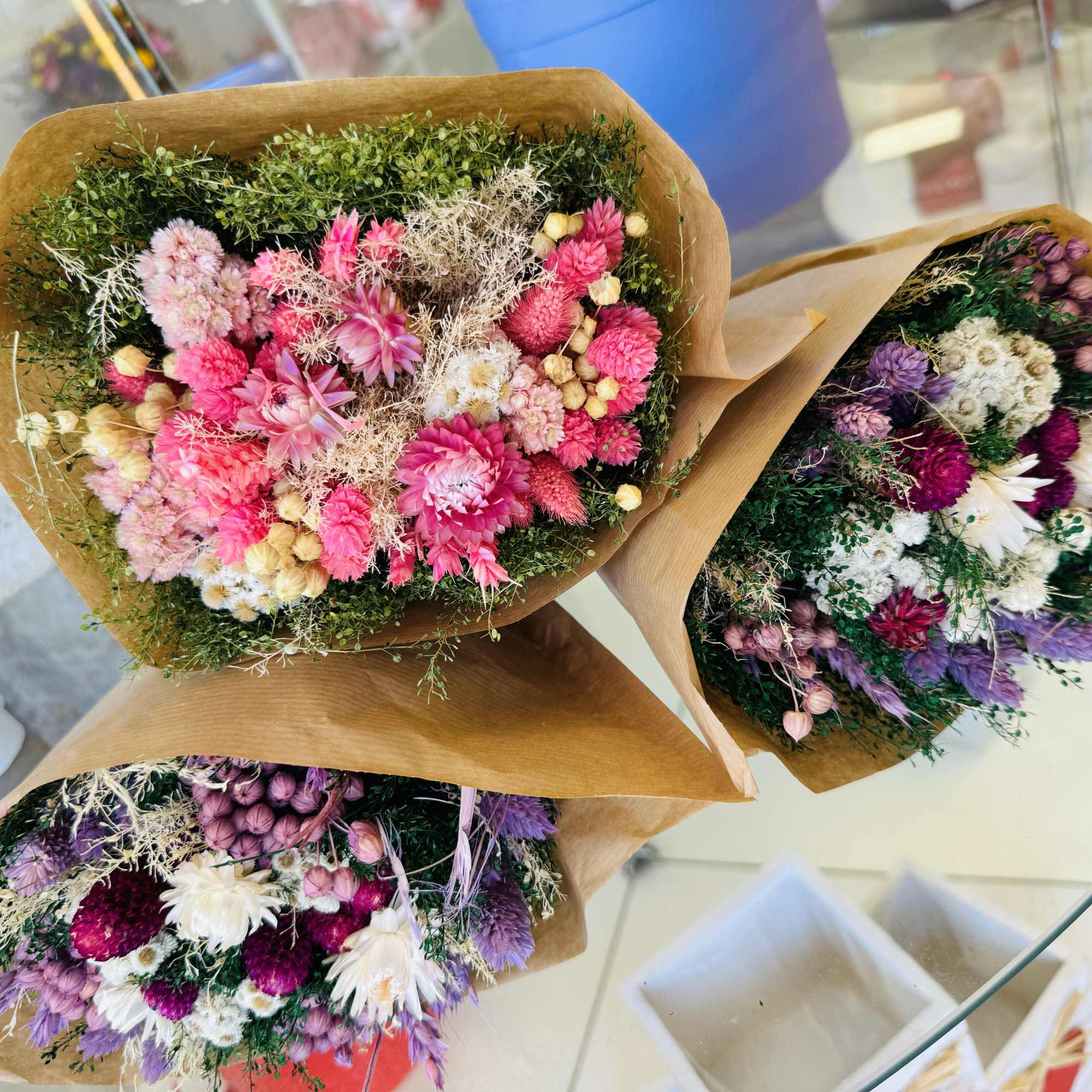 The preserved bouquet in pink will bring only positives emotions and will