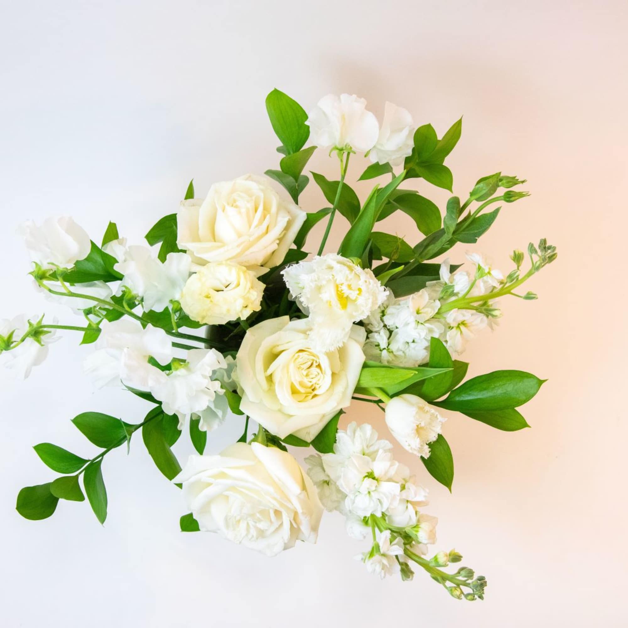 A beautifully sweet accent piece! Classic, modern, crisp, and elevated. Monochromatic florals