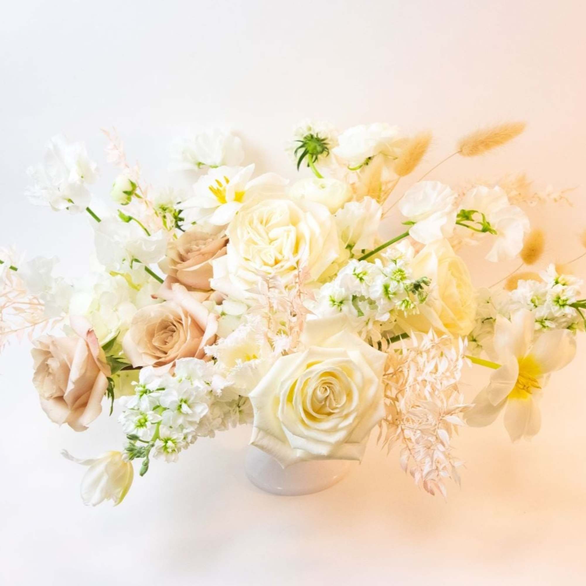 A stunning centerpiece! Ethereal feels like the perfect word to describe these