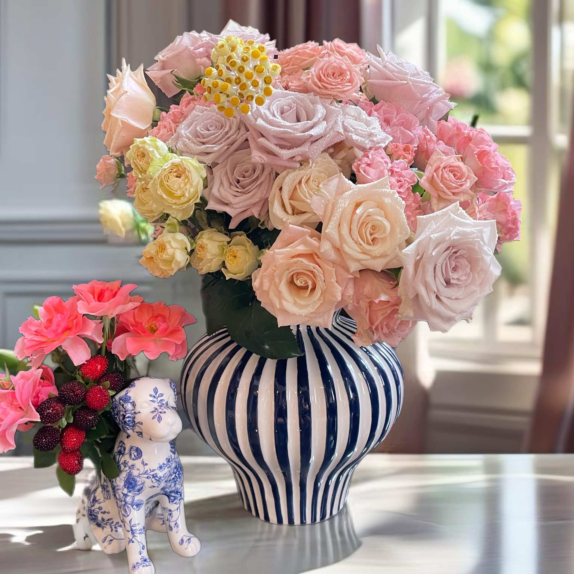 Bring a slice of Paris to your space with our fabulous vase