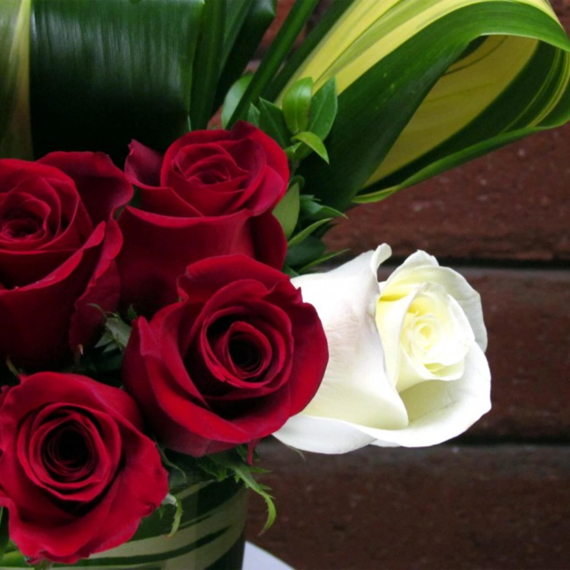 In this twist on the traditional rose bouquet, we bring you the