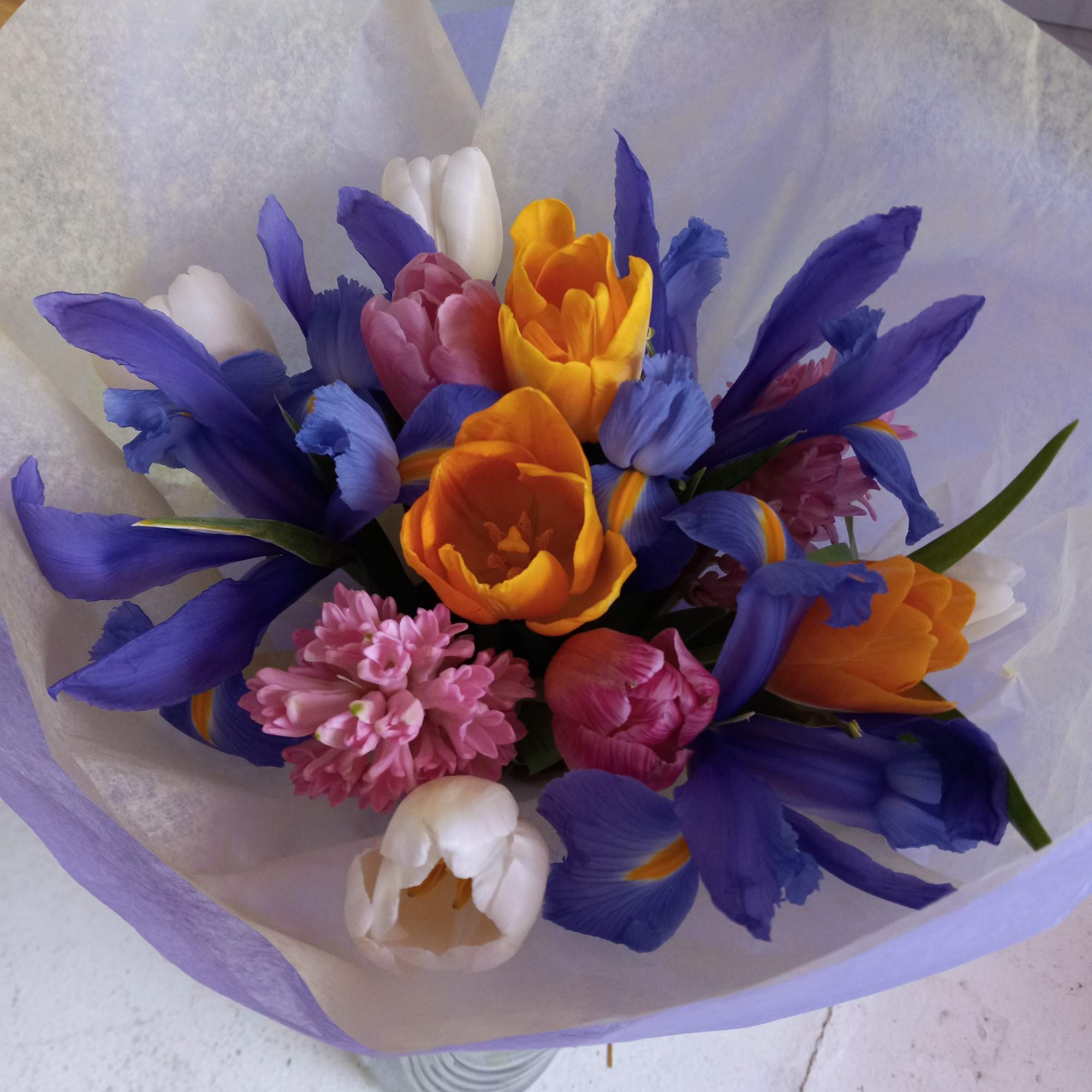 Fresh as spring it self, spring mix contains all the spring bulb