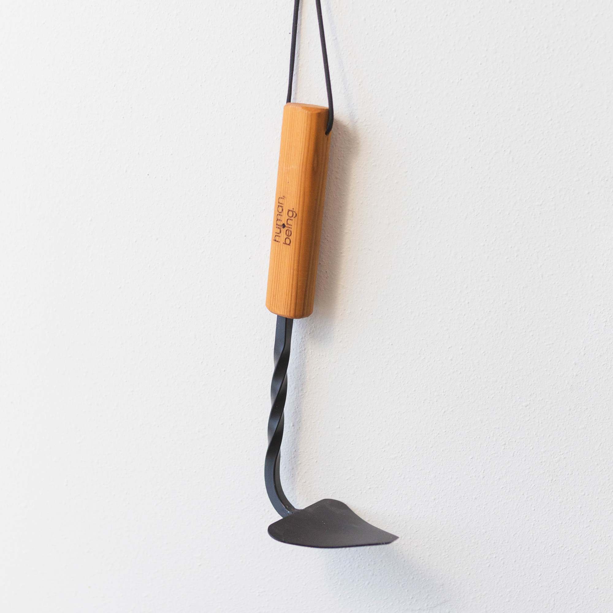 A well balanced spade, perfect for every day garden use. Weather resistant A well balanced spade, perfect for every day garden use. Weather resistant