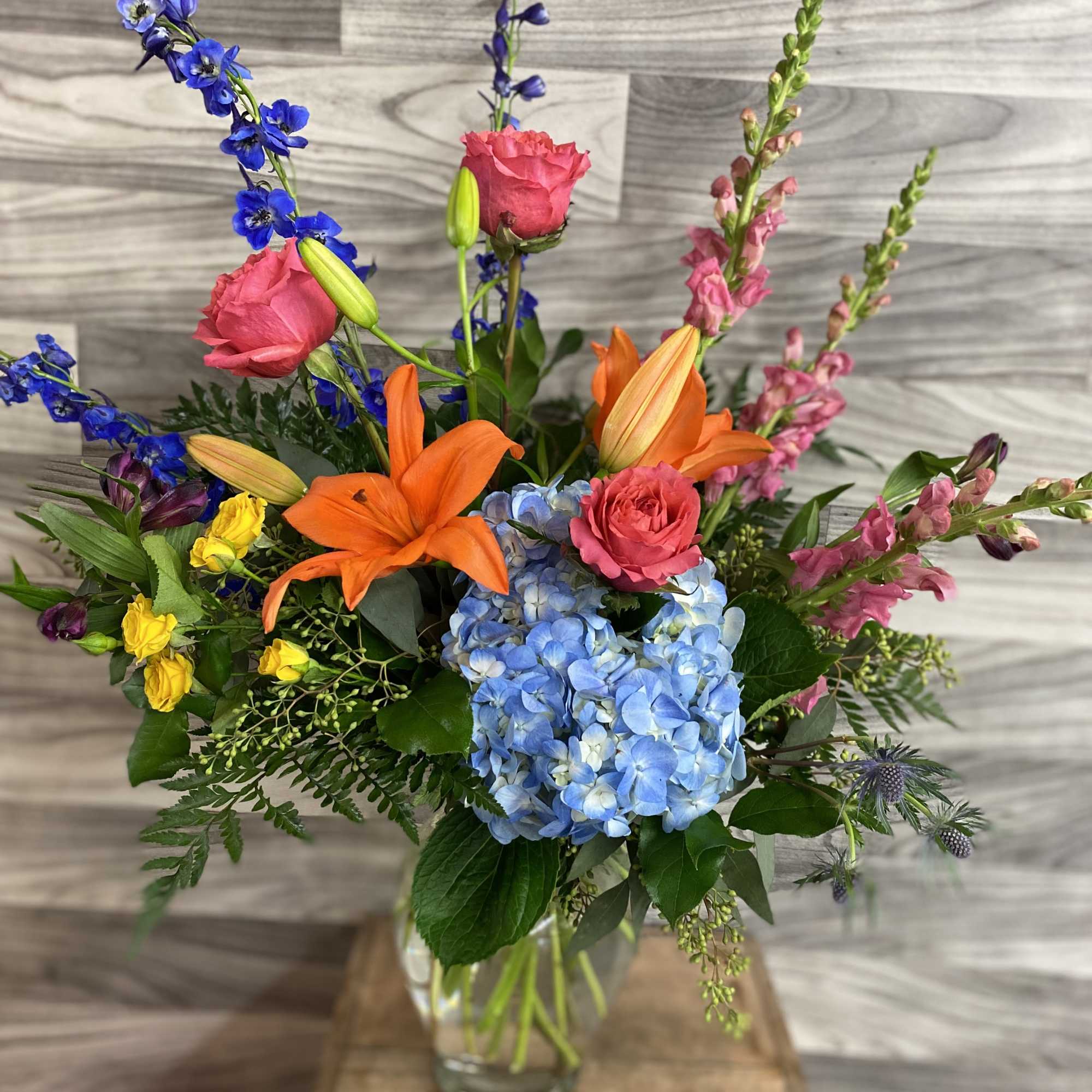 Celebrate life’s vibrant moments with the Colors of the Rainbow bouquet. Featuring Celebrate life’s vibrant moments with the Colors of the Rainbow bouquet. Featuring