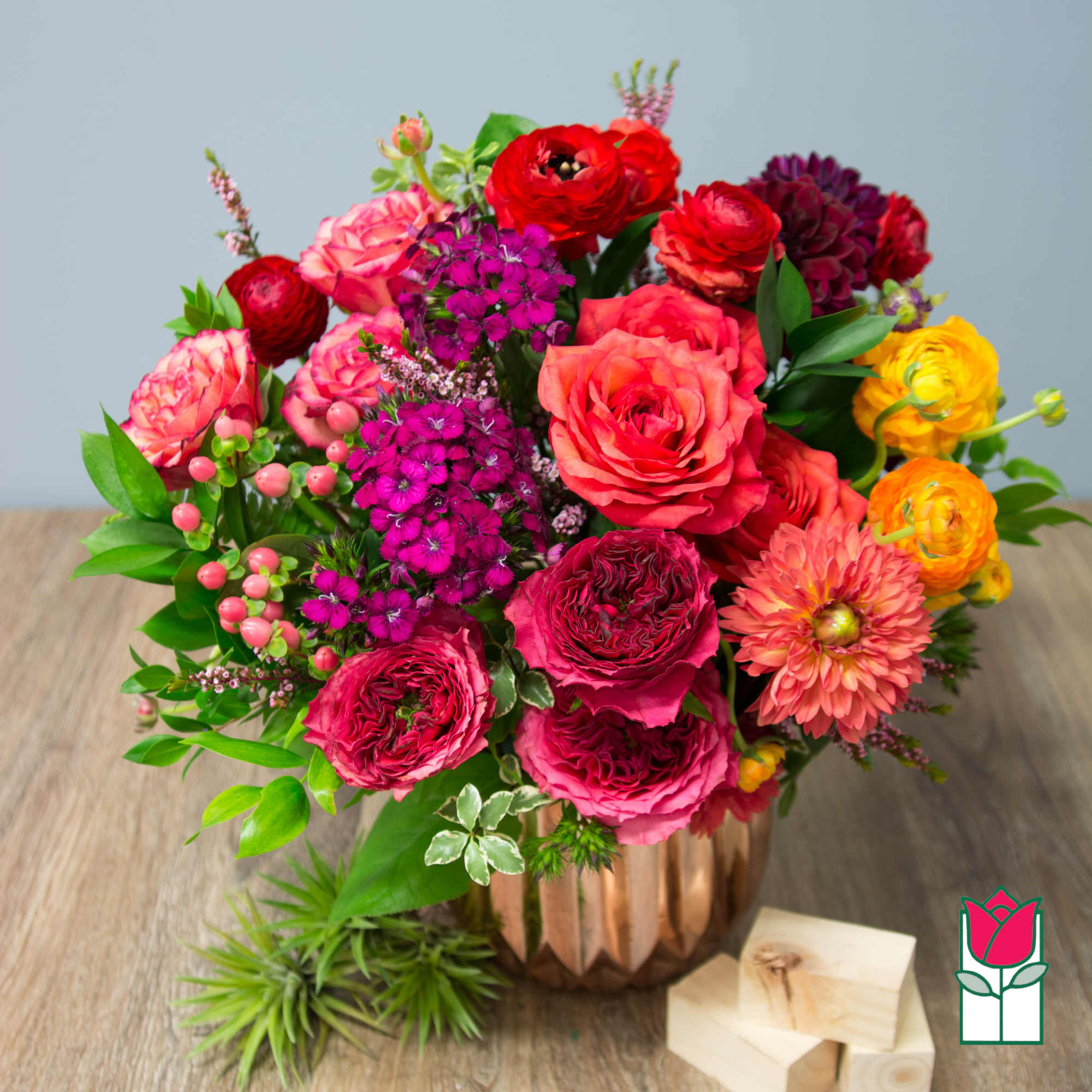 The Beretania Florist Alexis Compact Bouquet - Special Advanced Order Required
Approx. 14H