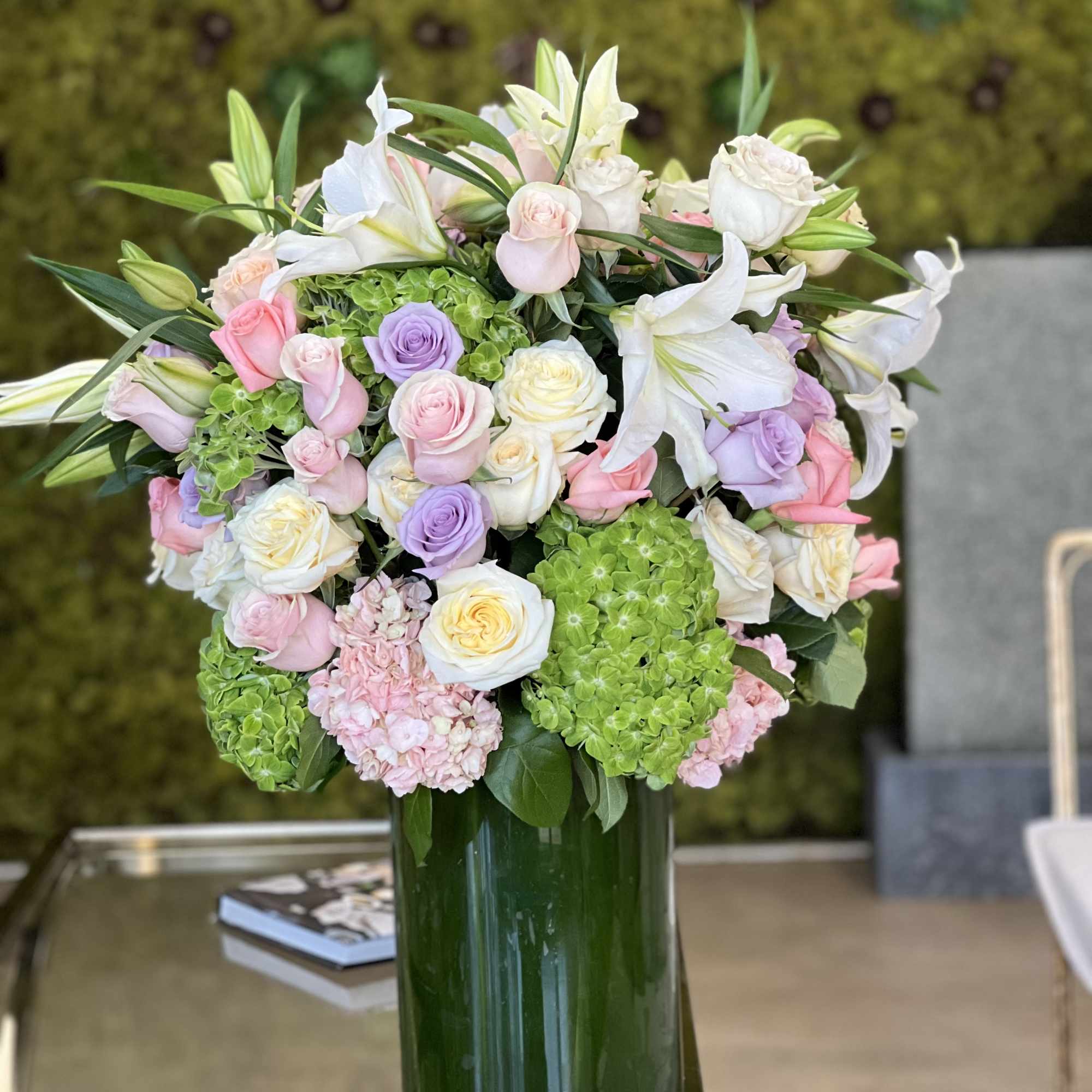 mix flowers 
soft colors 