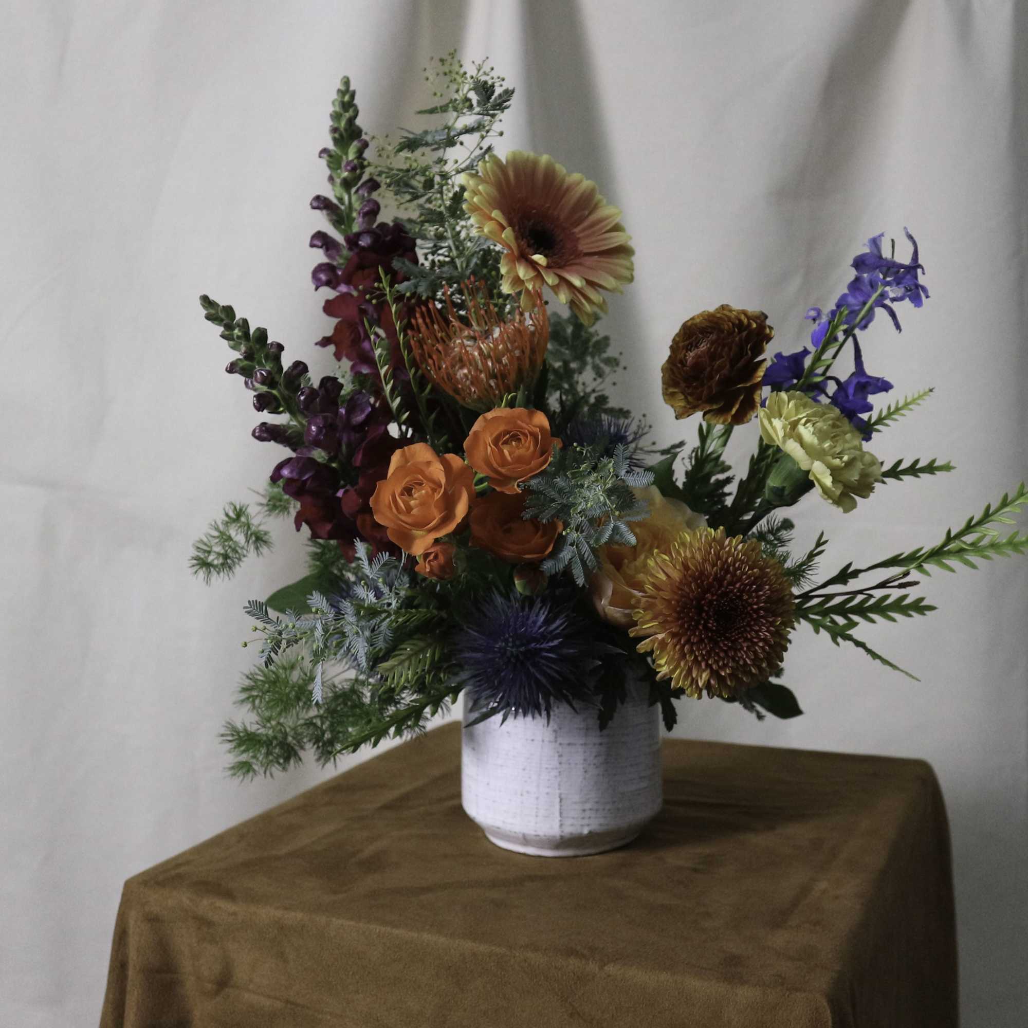 Leave it to us to create something stunning! Our Designer&rsquo;s Choice vase