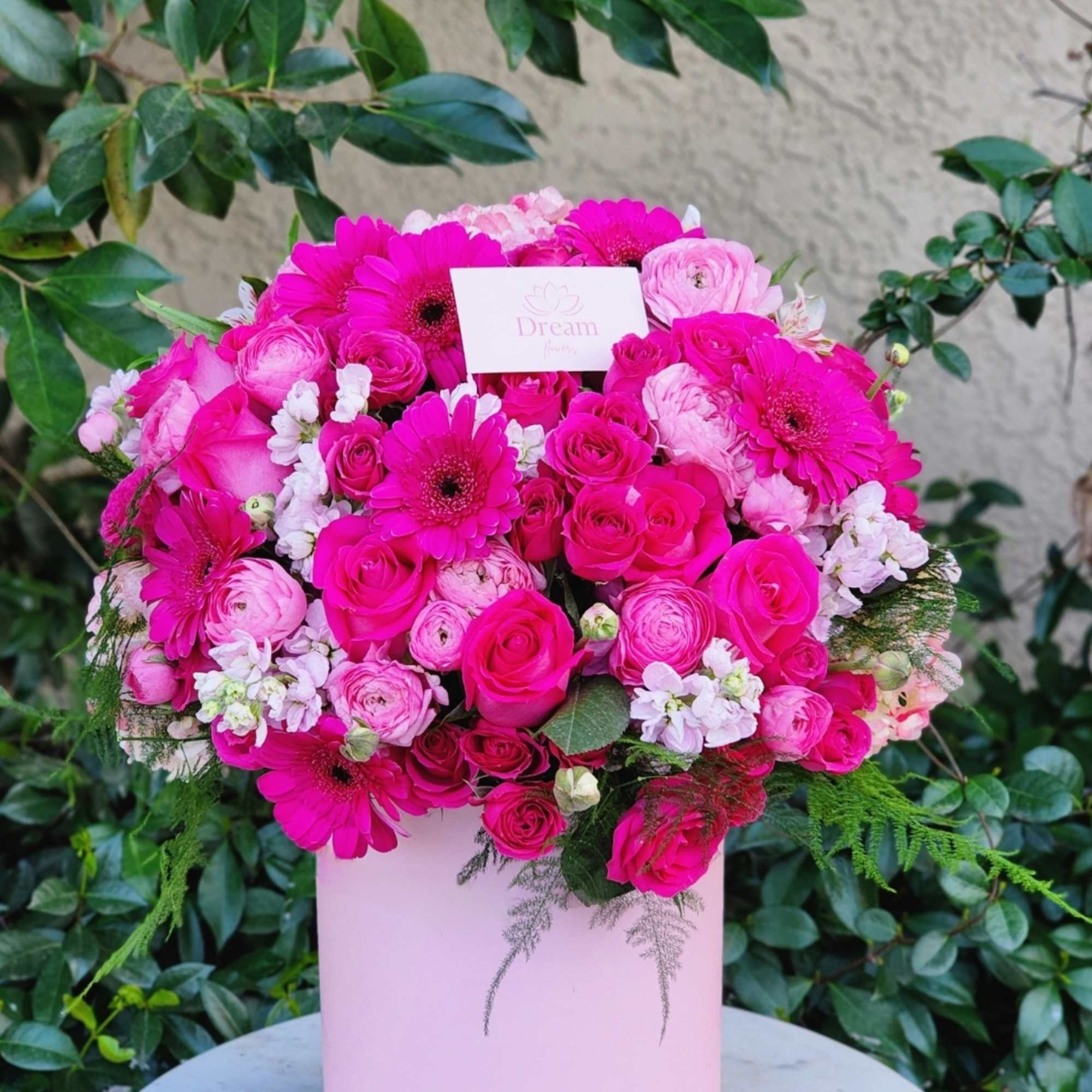 Introducing our stunning hot pink composition! Bursting with vibrant hues hydrangeas, gerberas