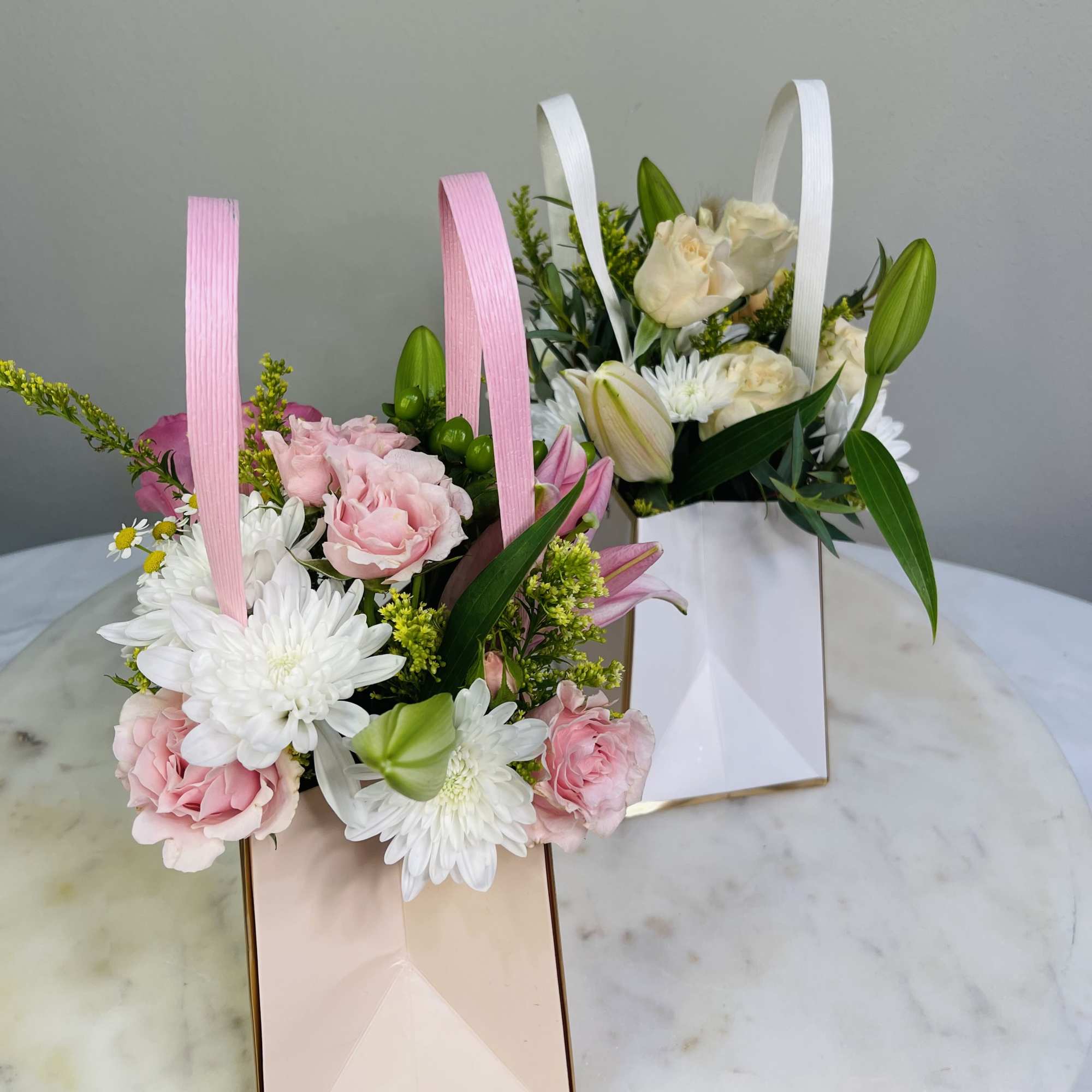 The perfect blend of elegance and charm in a delightful soft pink The perfect blend of elegance and charm in a delightful soft pink