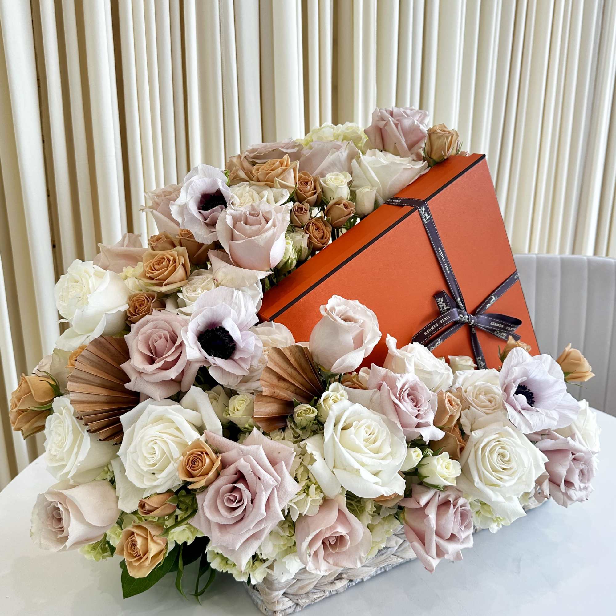 !!! Gift not included but can be provided by customer!!!
Indulge in the