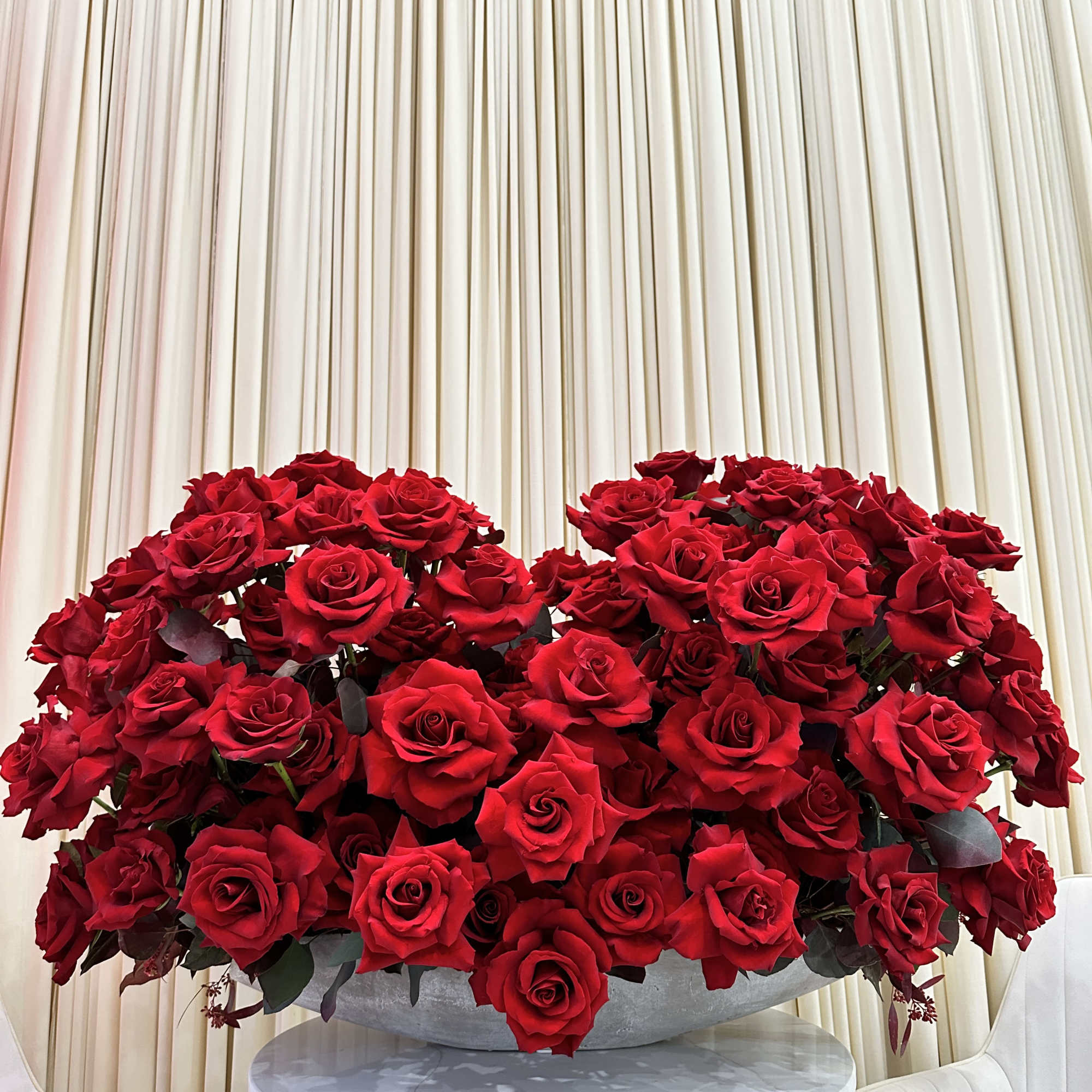 Make a bold declaration of your love with this magnificent heart-shaped arrangement