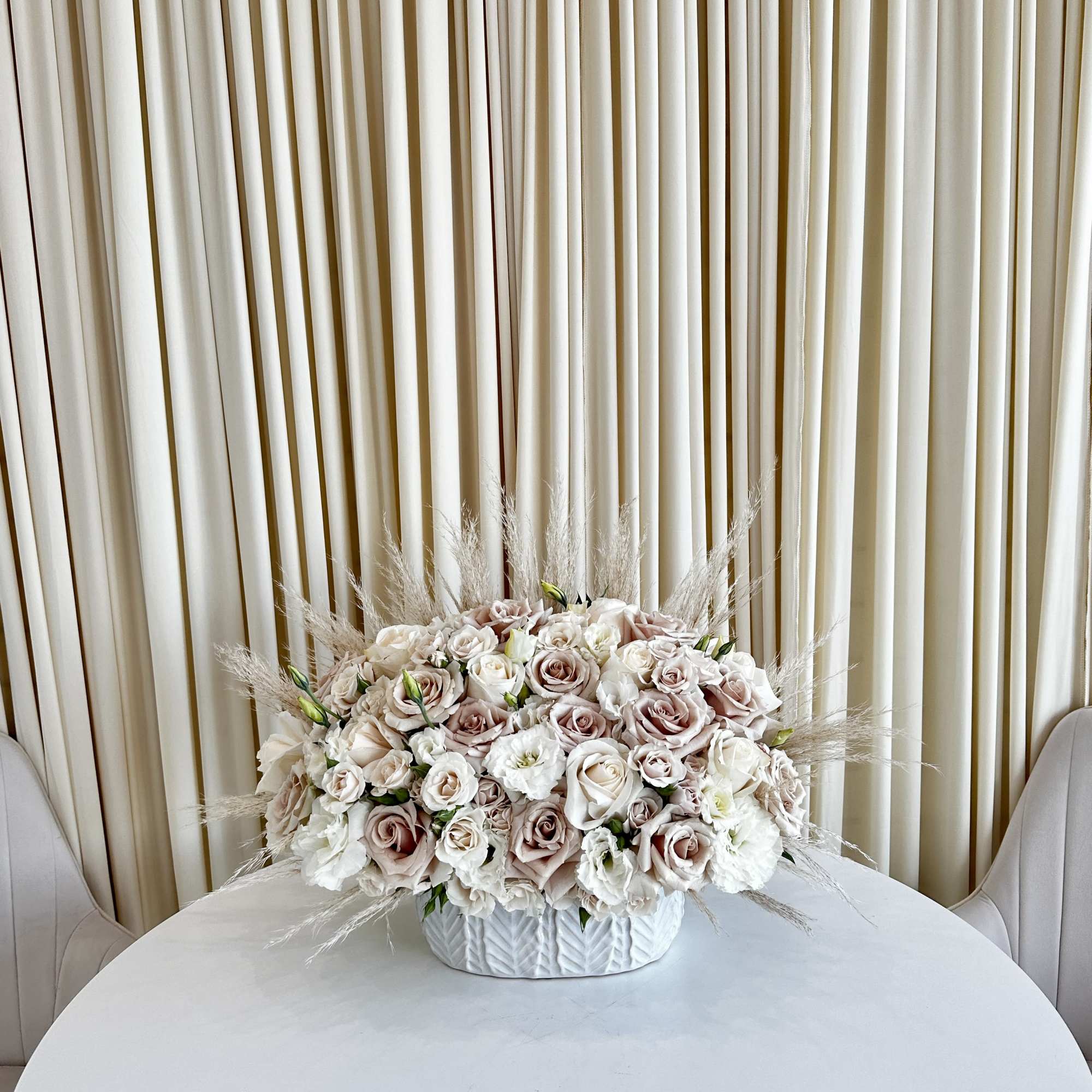 !!! This vase is discontinued. We will substitute it for a similar