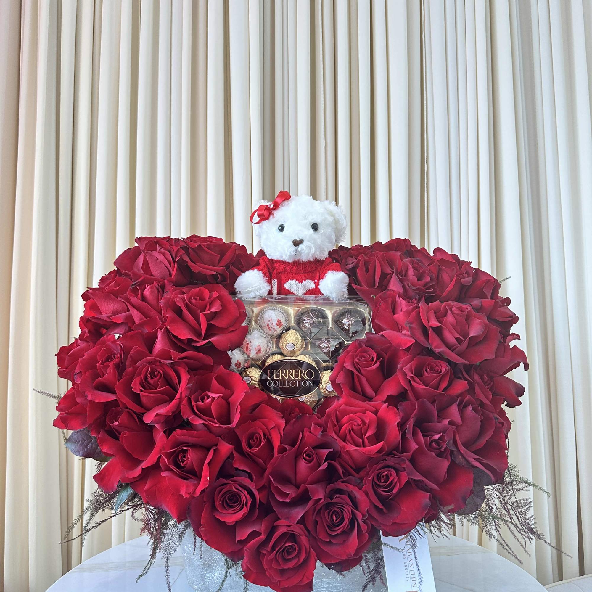 Ignite the Spark of Love: A Heartbeat of Roses, Cuddles, and Sweetness
Picture