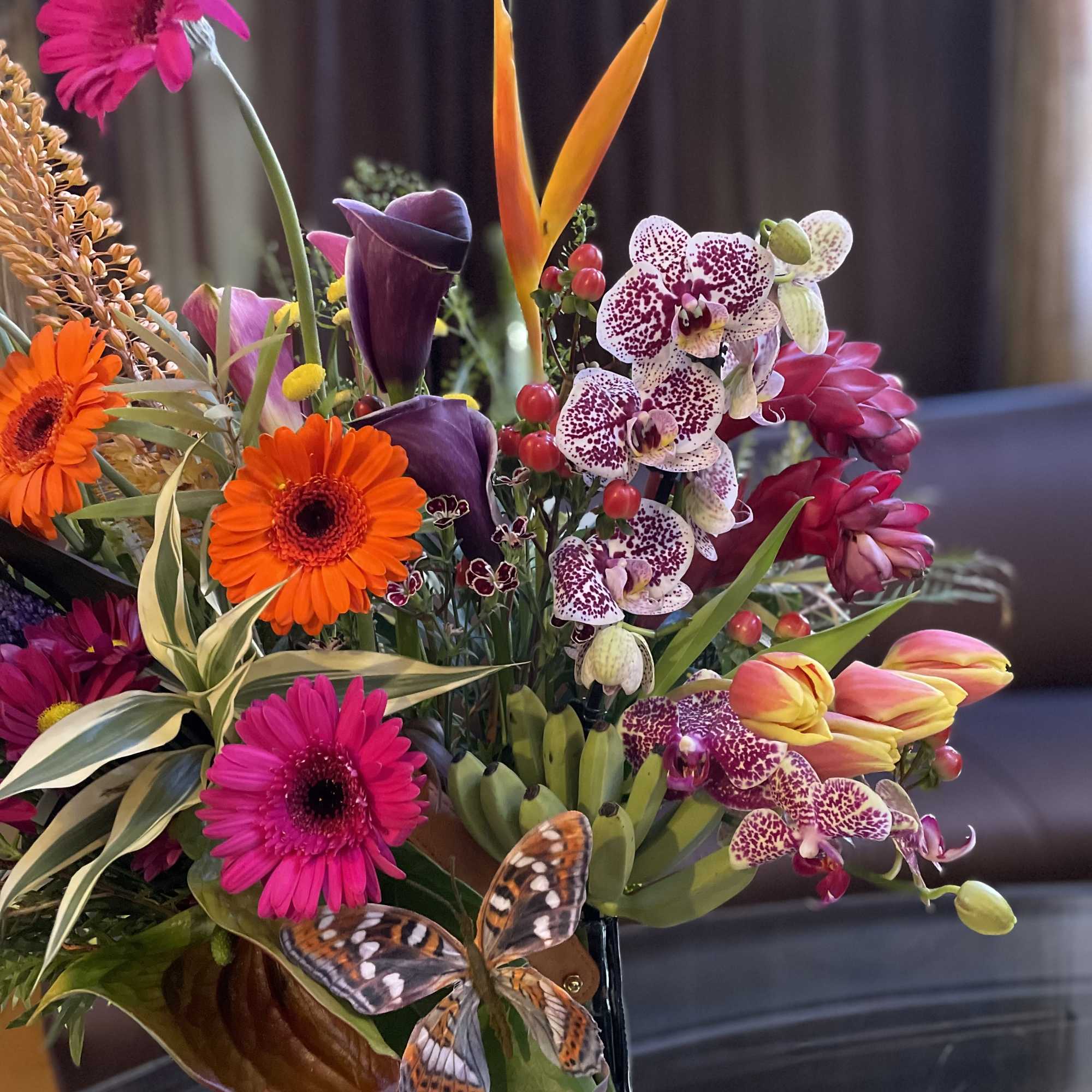 A vibrant and exotic fusion of tropical elements creates an awe-inspiring arrangement