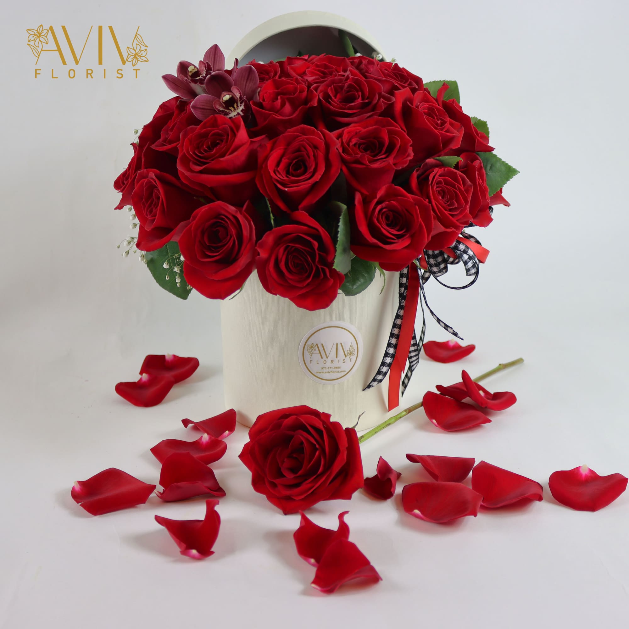 Send love with these 30 premium red roses or any color roses