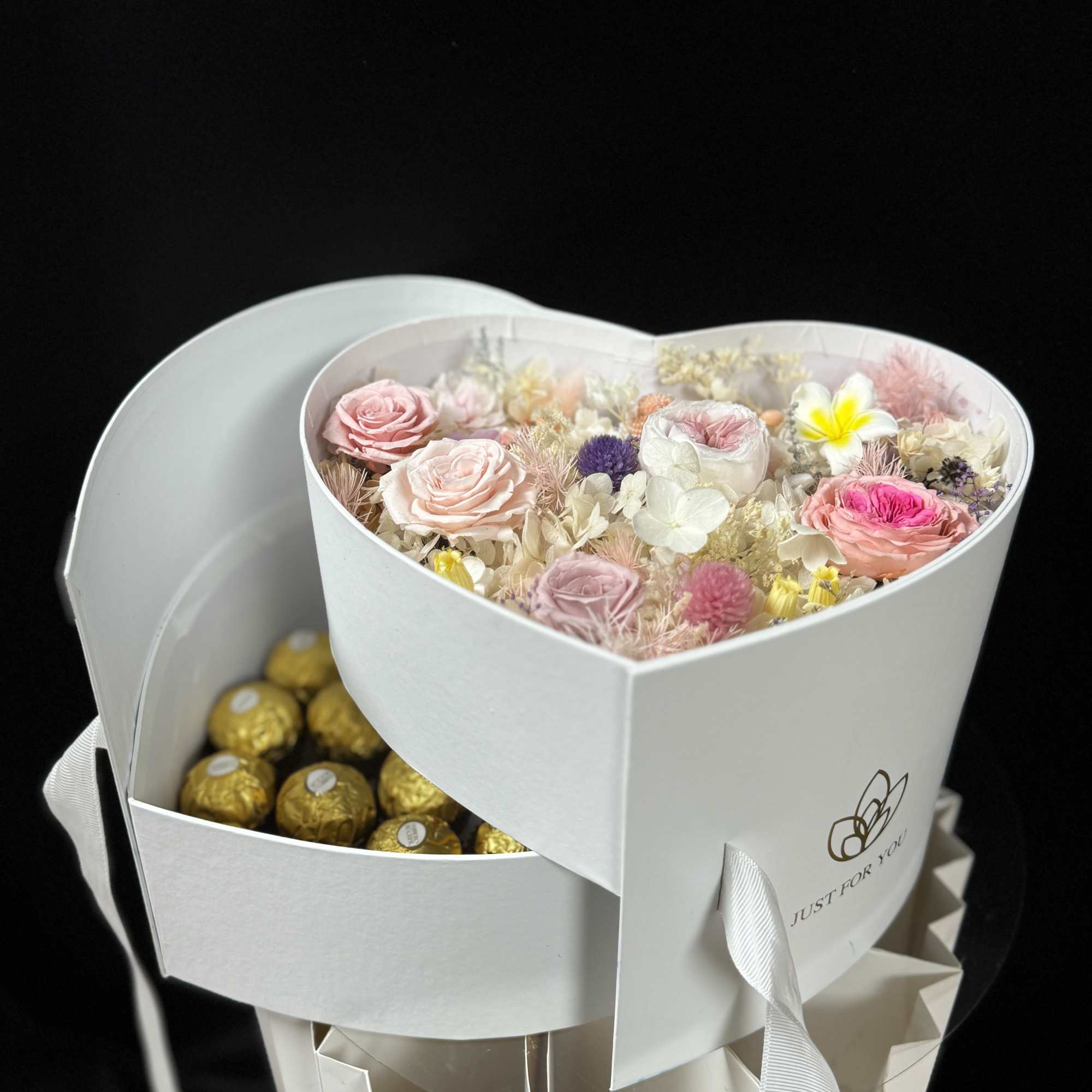 Flowers and gift for her for Valentine’s Day
Birthday gift 
Standard one without Flowers and gift for her for Valentine’s Day
Birthday gift 
Standard one without