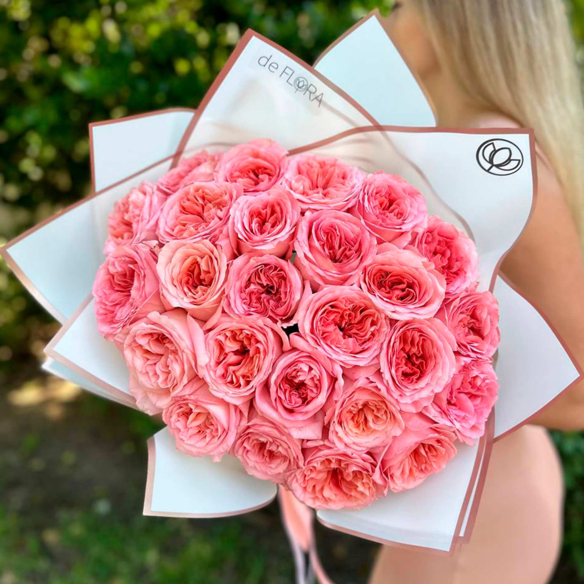 Gorgeous bouquet of pink roses
Standard - 23-25 roses
Deluxe - 48-50 roses
Premium - Gorgeous bouquet of pink roses
Standard - 23-25 roses
Deluxe - 48-50 roses
Premium -