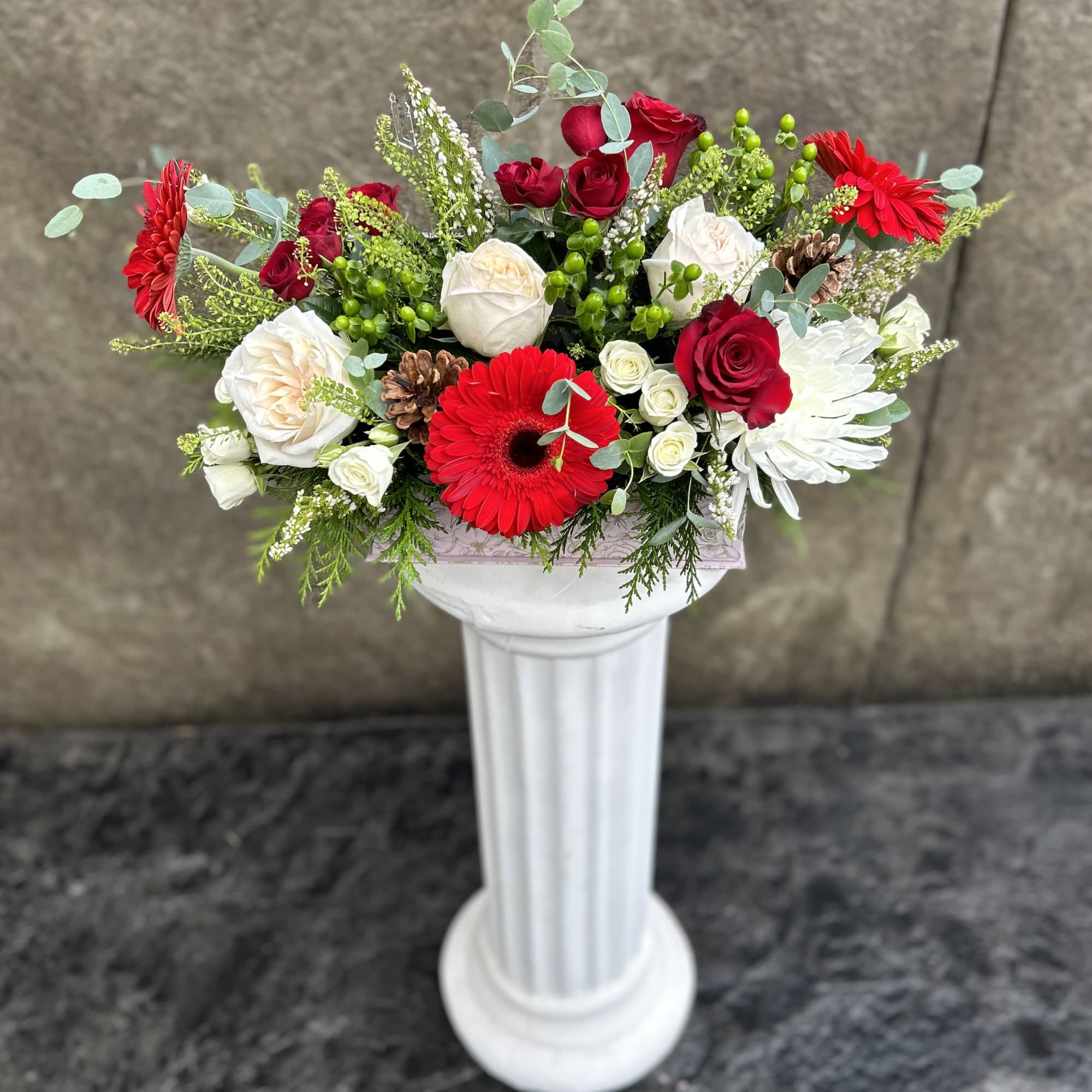 You choose the color theme, we arrange you something custom~

This designers choice