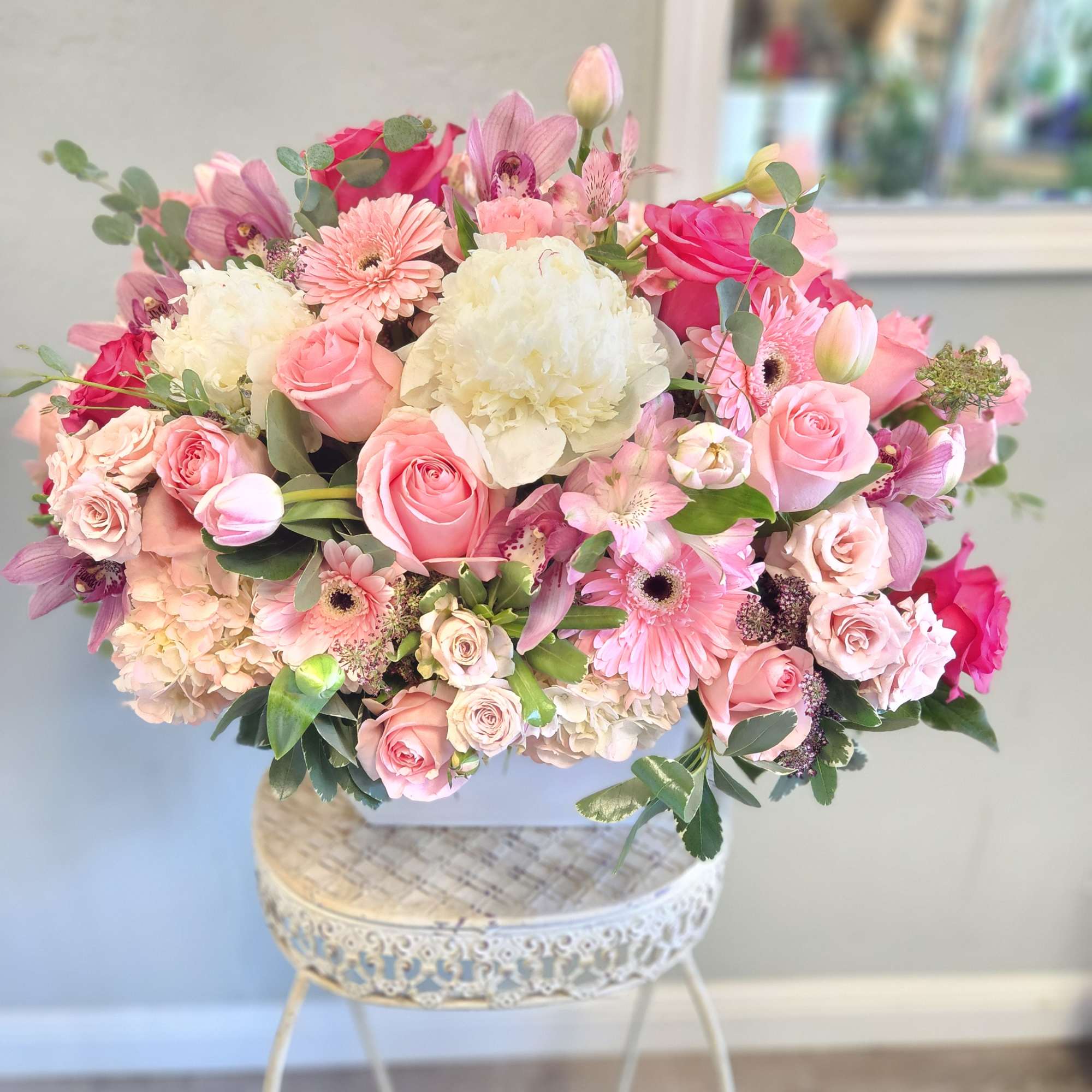 Luxury design - All luxury designs are designed by our talented team