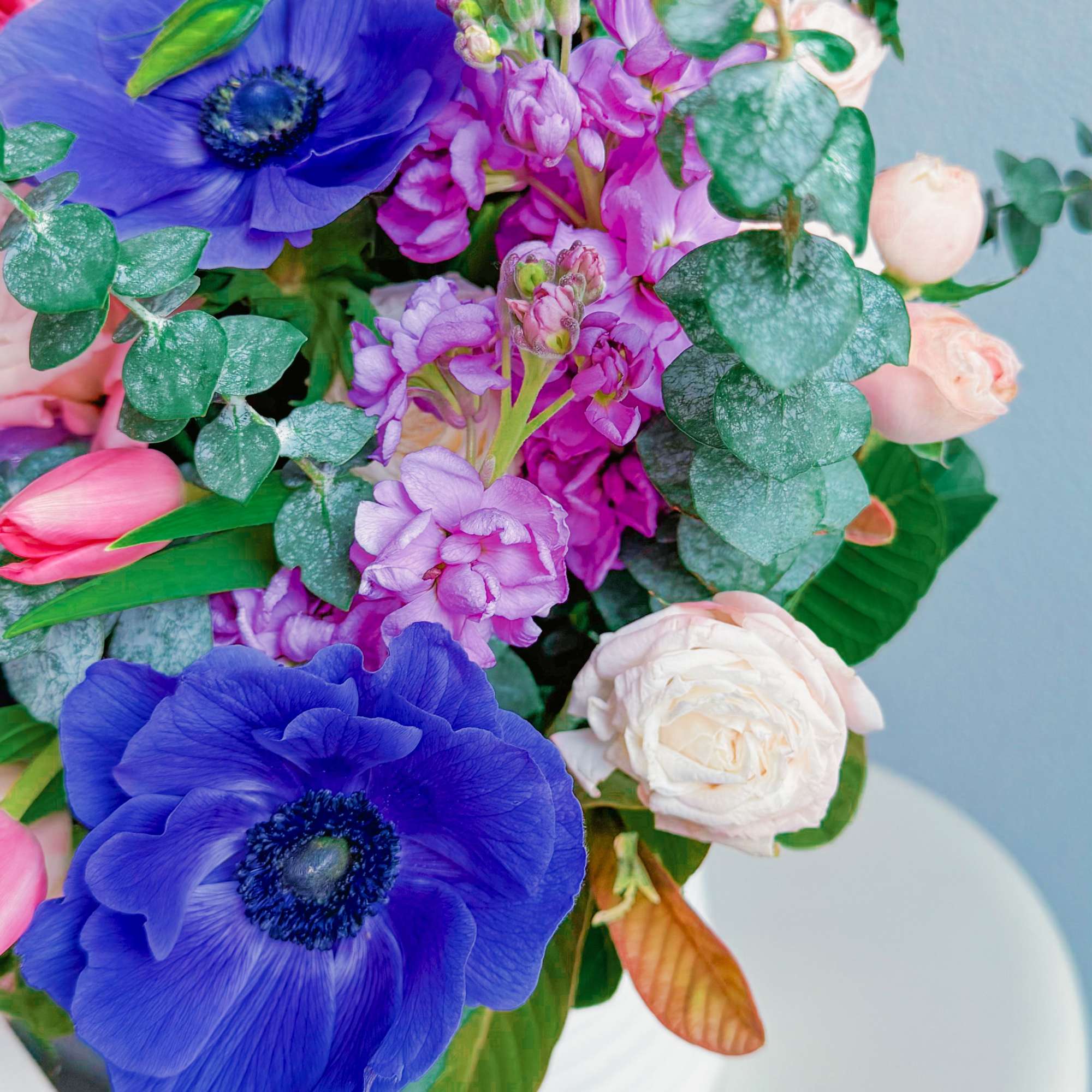 Check out this bouquet—it’s straight-up gorgeous! A total mix of soft, dreamy Check out this bouquet—it’s straight-up gorgeous! A total mix of soft, dreamy