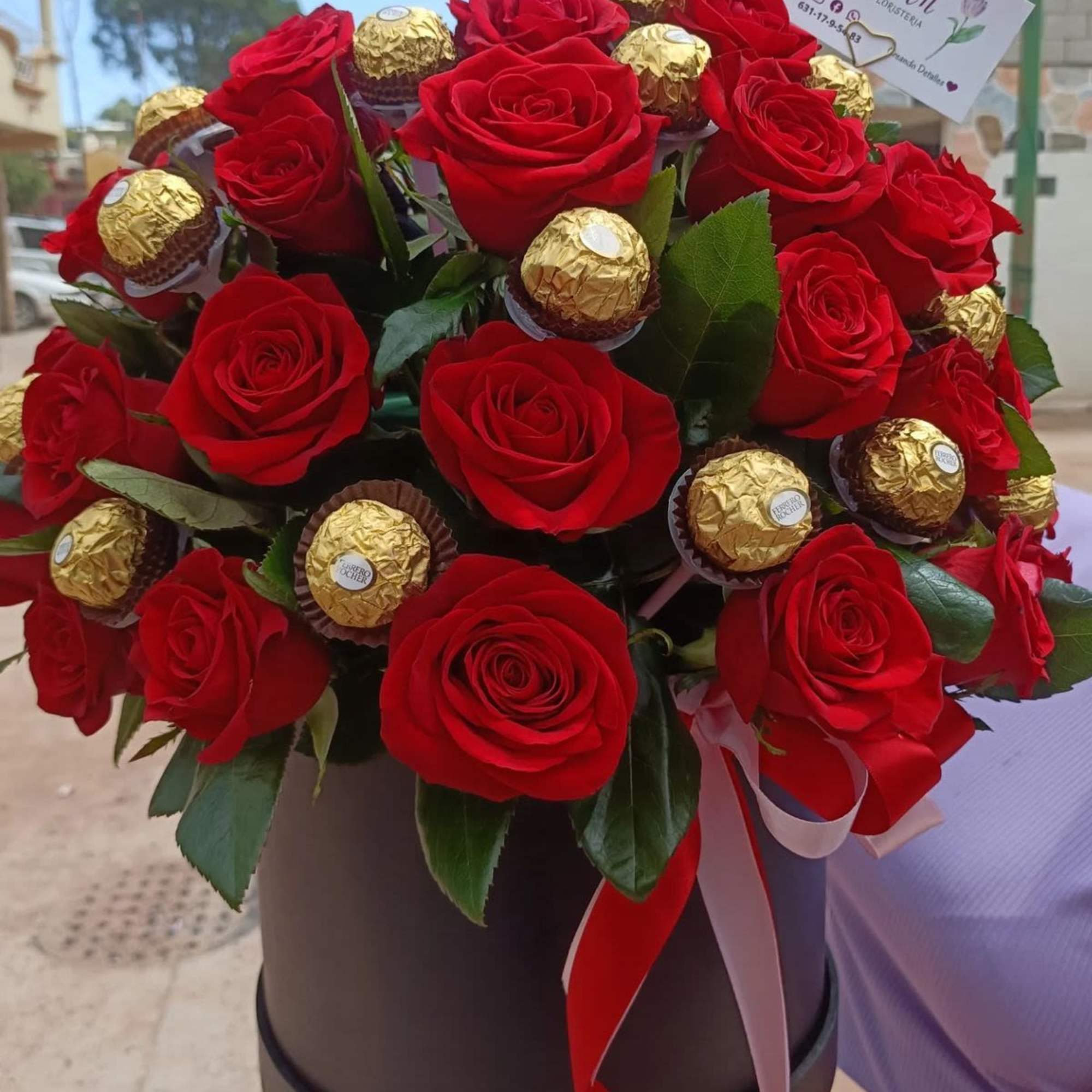 CAJA DE ROSAS CHOCOLATES