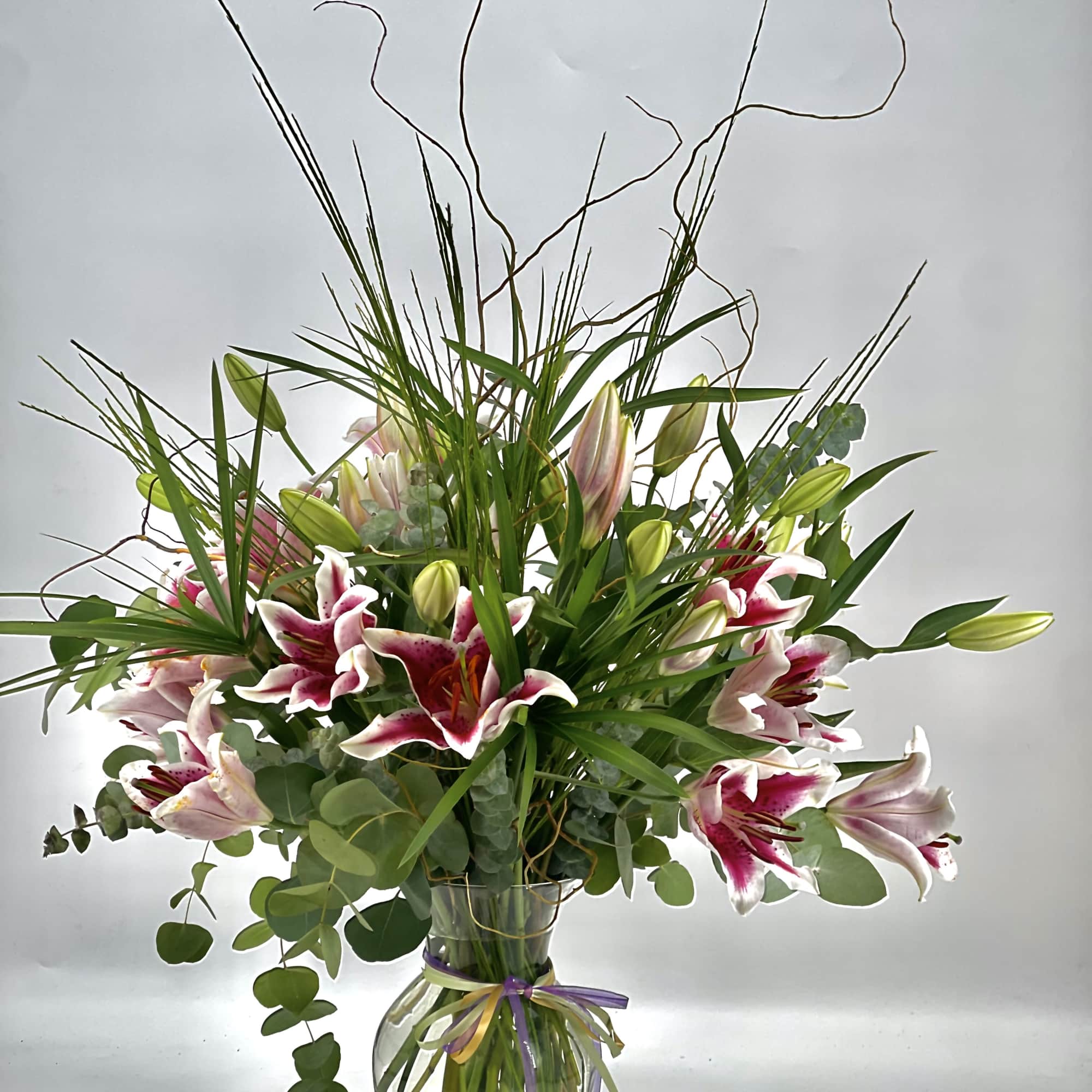 This sweet bouquet is an expression of your love and affection .Fragrant