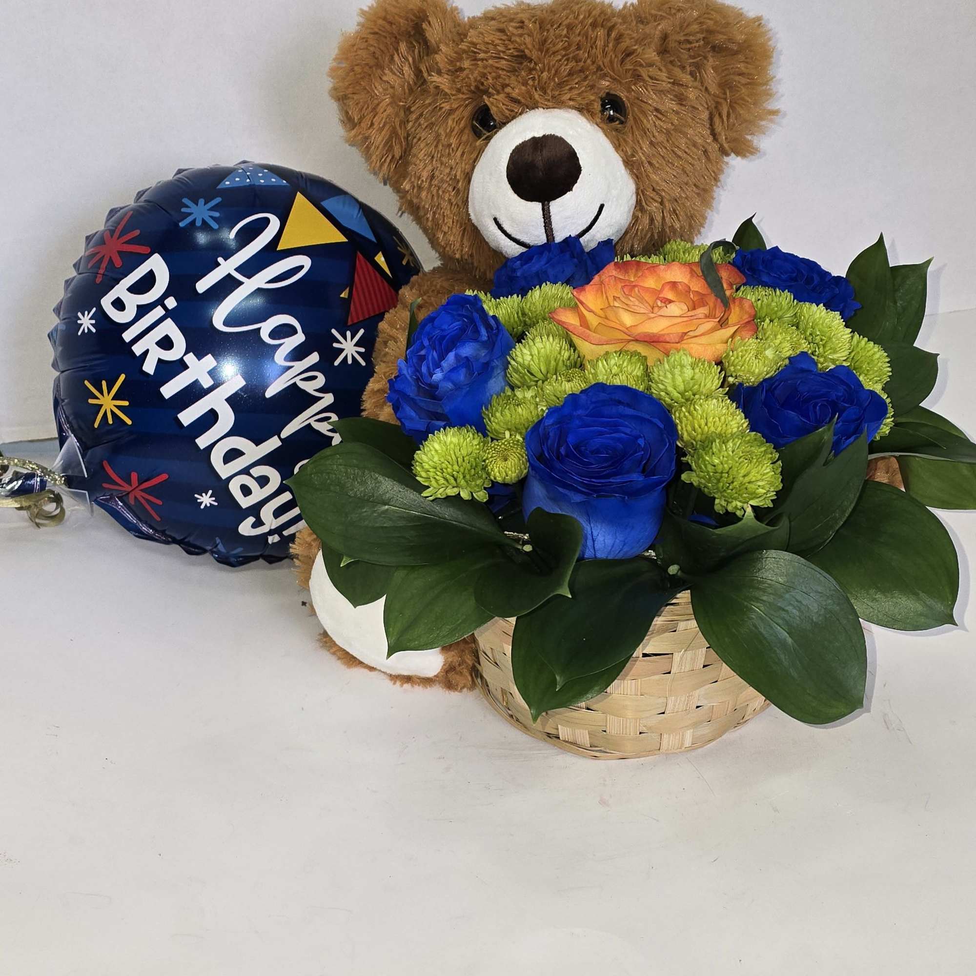 If you want to give a teddy bear, what better than accompanied