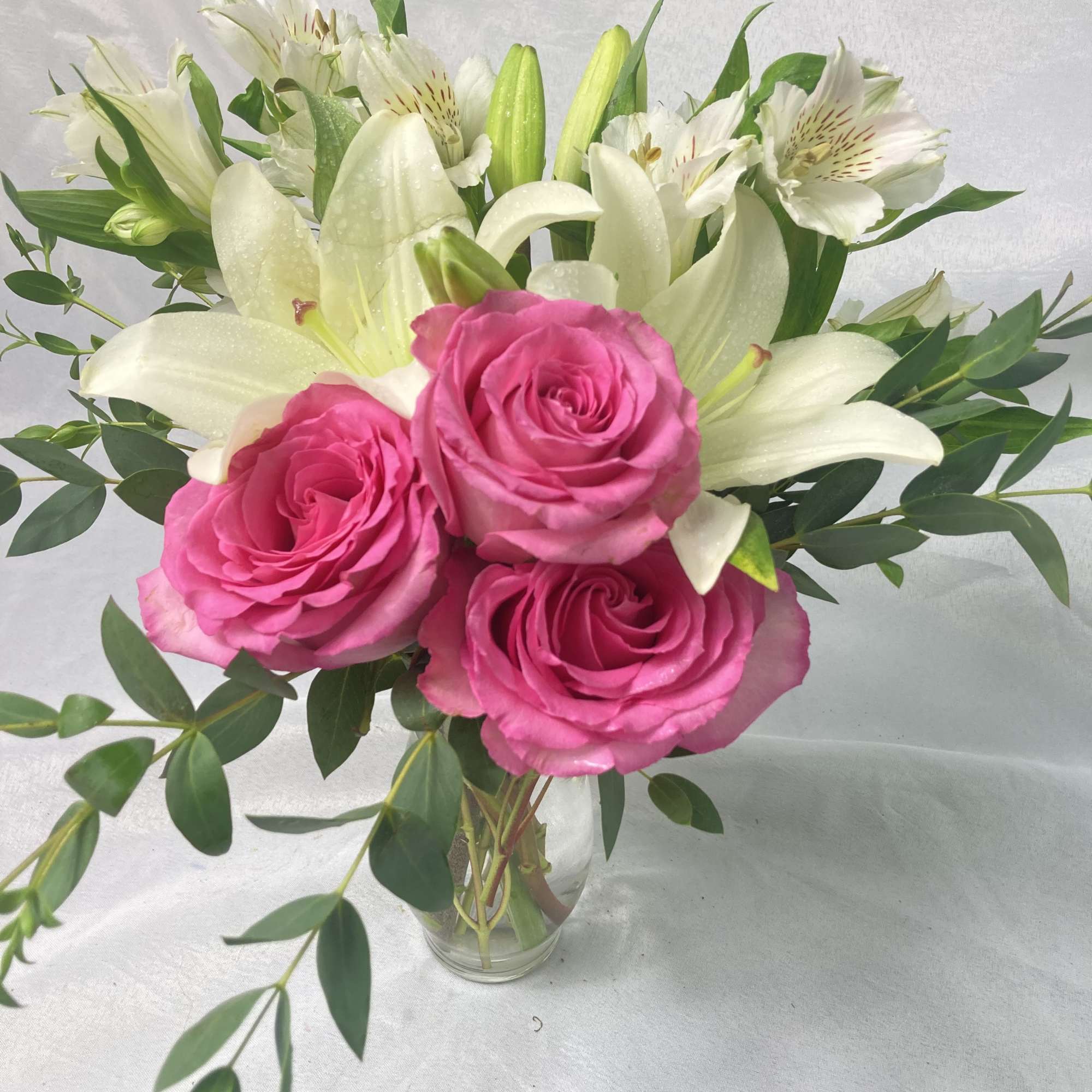This beautiful bouquet will most certainly arrive in style! Ready for the