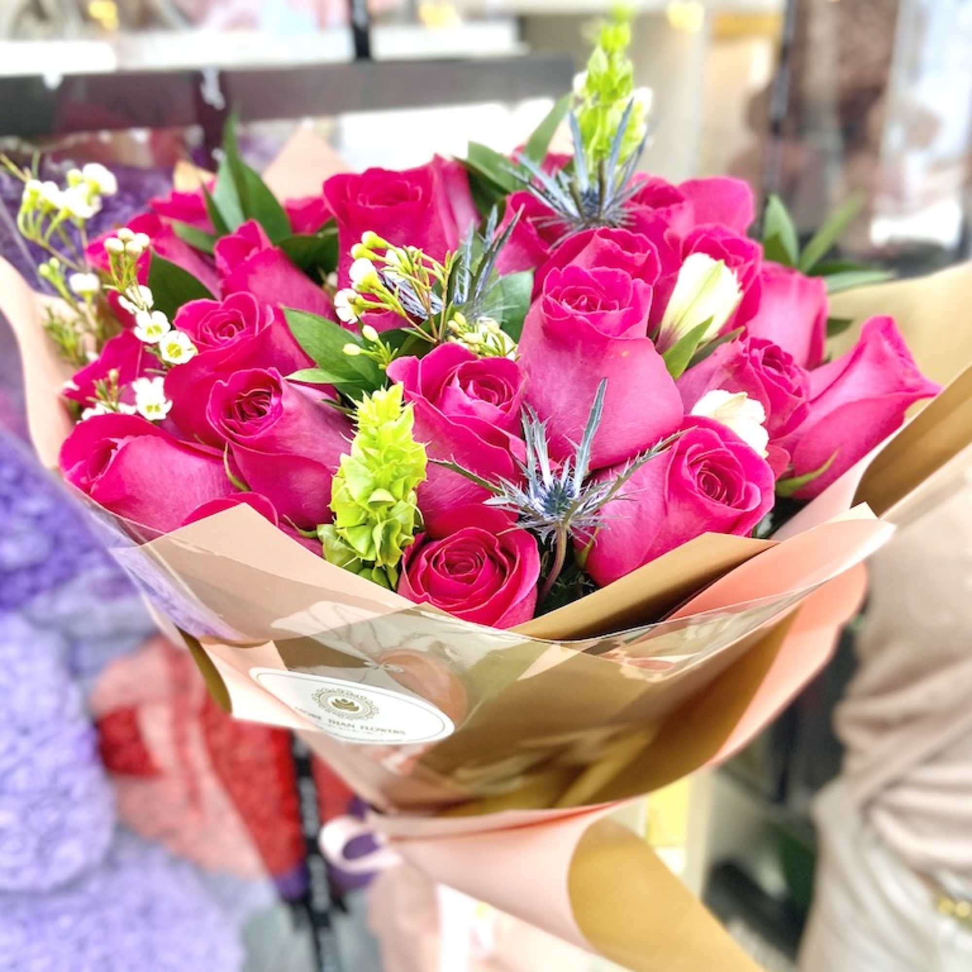 2 Dozen Beauty Handheld Bouquet, Round Style: 2 dozen hand picked roses