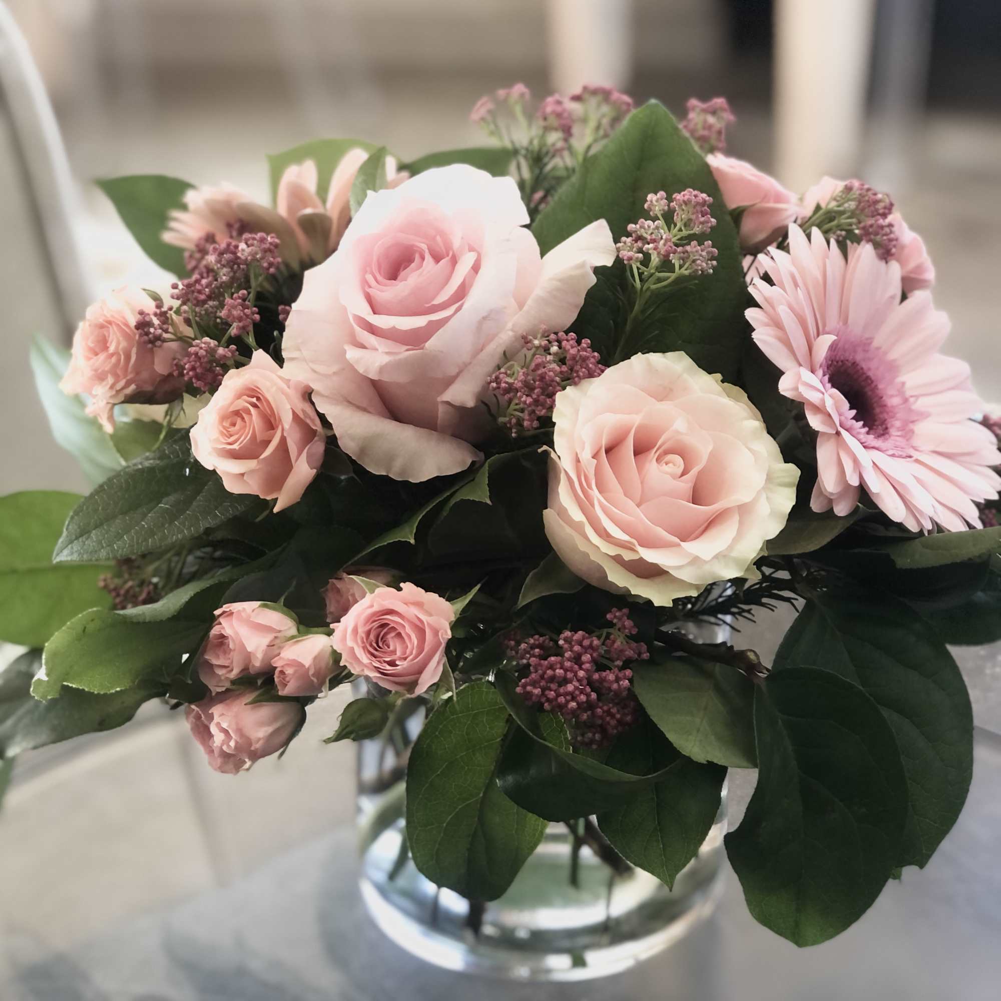 A soft and feminine way to spread cheer! Whether sending best wishes A soft and feminine way to spread cheer! Whether sending best wishes