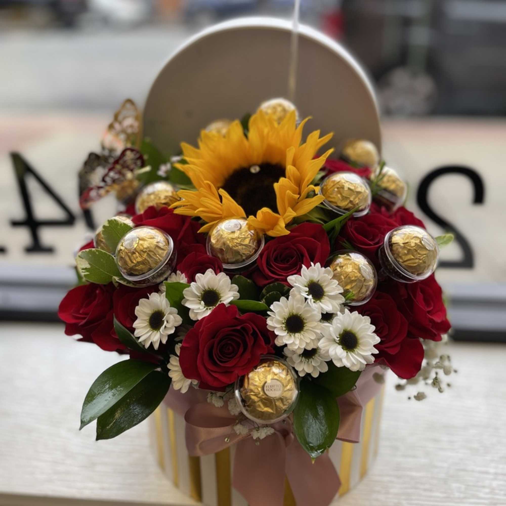 24 Roses and mini daisies in box with chocolates