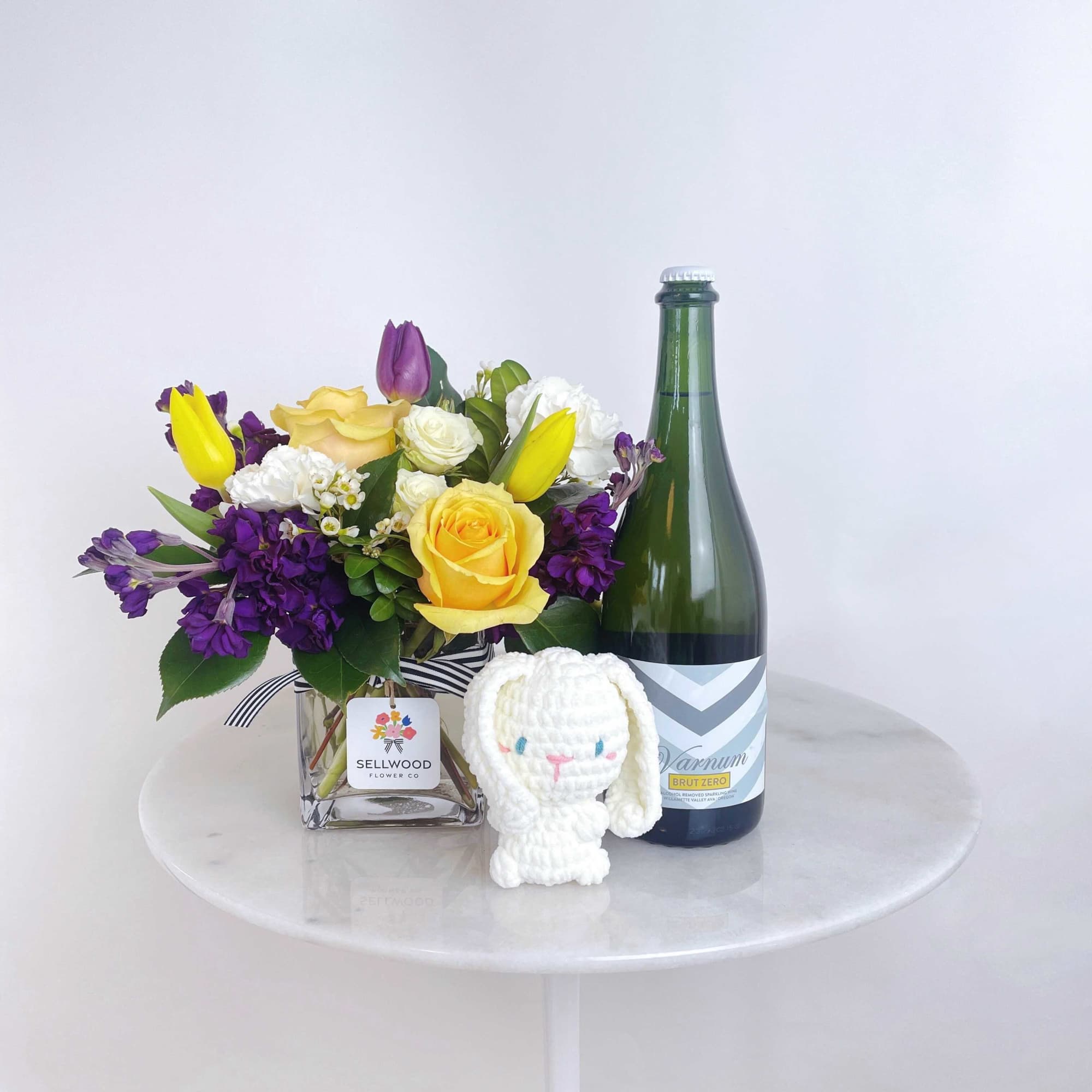 Want to send your love to new parents celebrating their new bundle