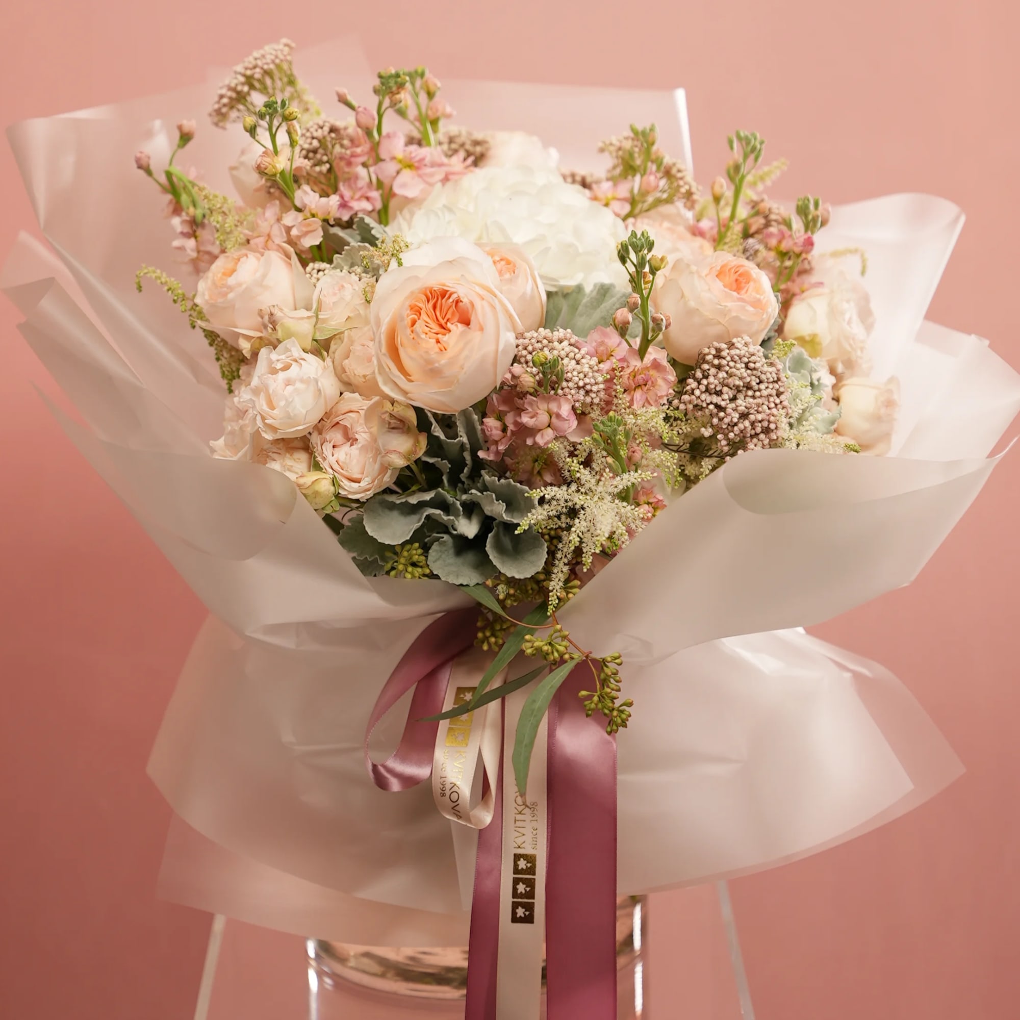 Experience the timeless charm of our &quot;Vintage Elegance&quot; bouquet. This enchanting arrangement