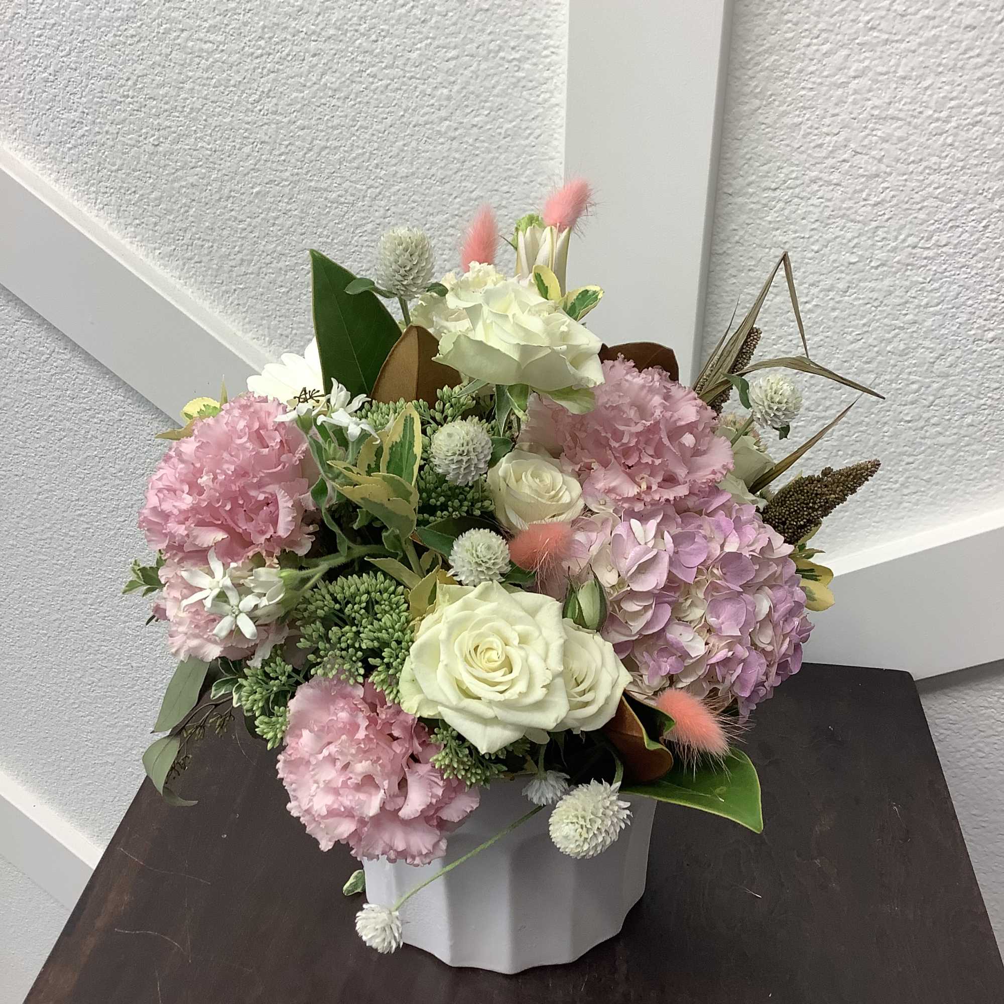 This beautiful arrangement is a great color palette of mixed pinks, peaches This beautiful arrangement is a great color palette of mixed pinks, peaches