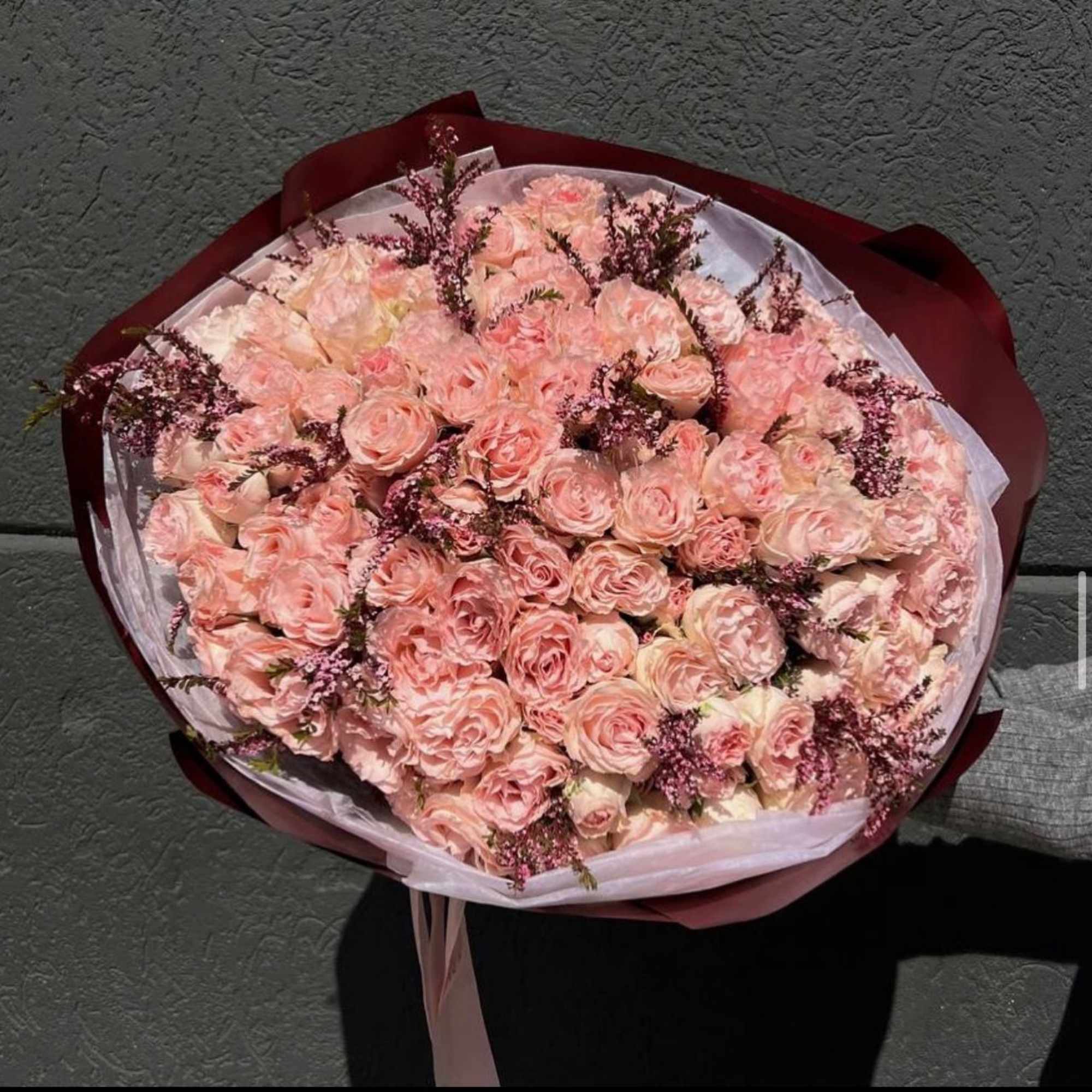 premium spray roses 