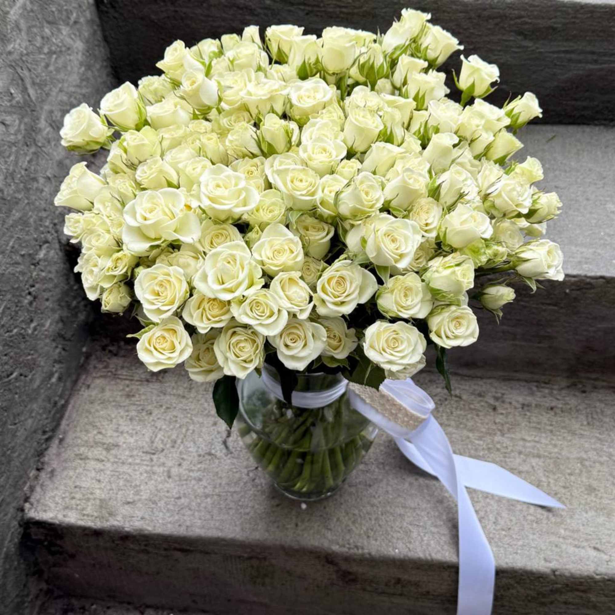 White long spray roses